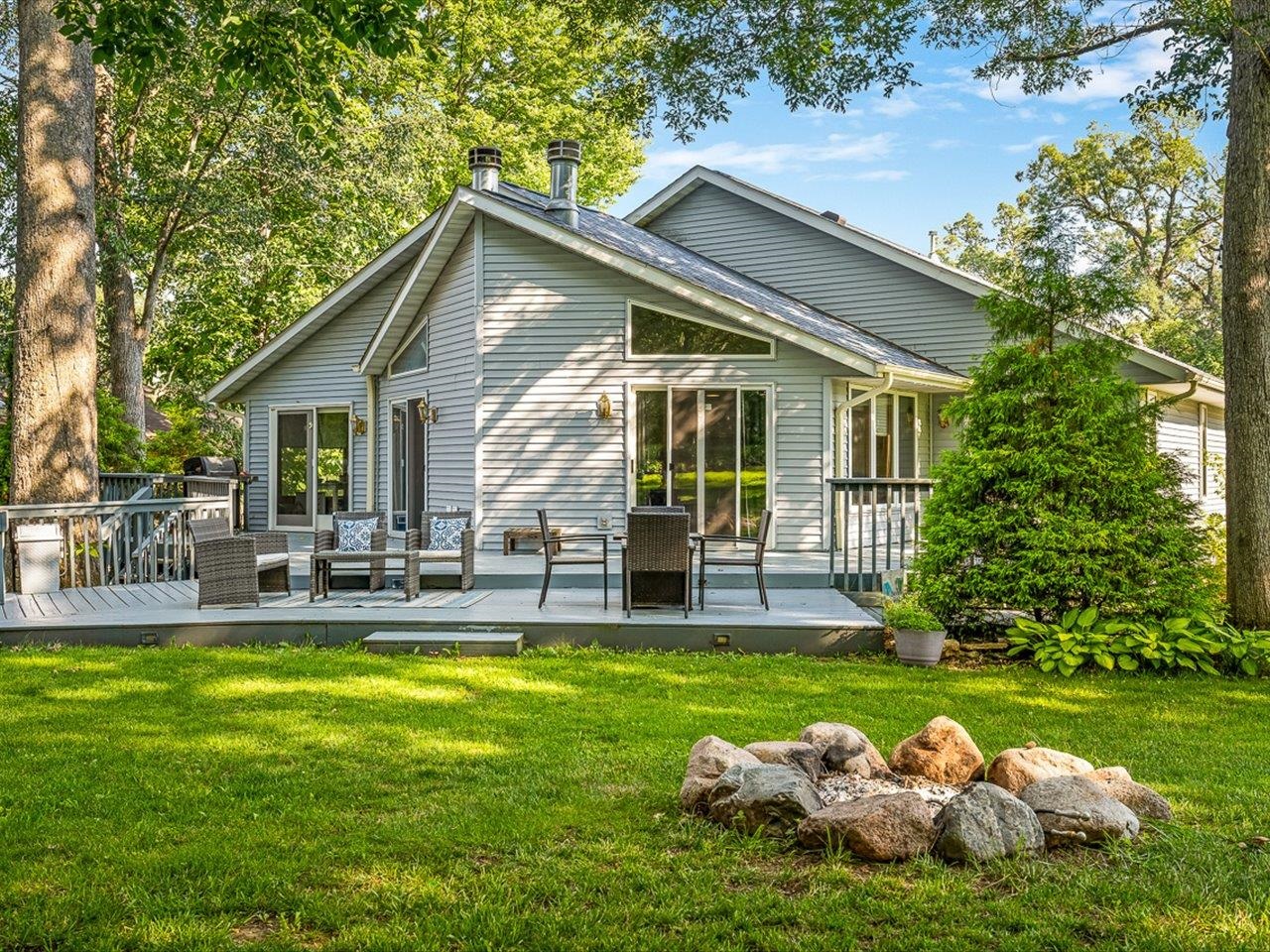 2085 Lake Summerset Road