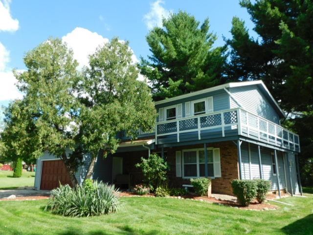 113 Queensbury Place Ne Property Photo 1