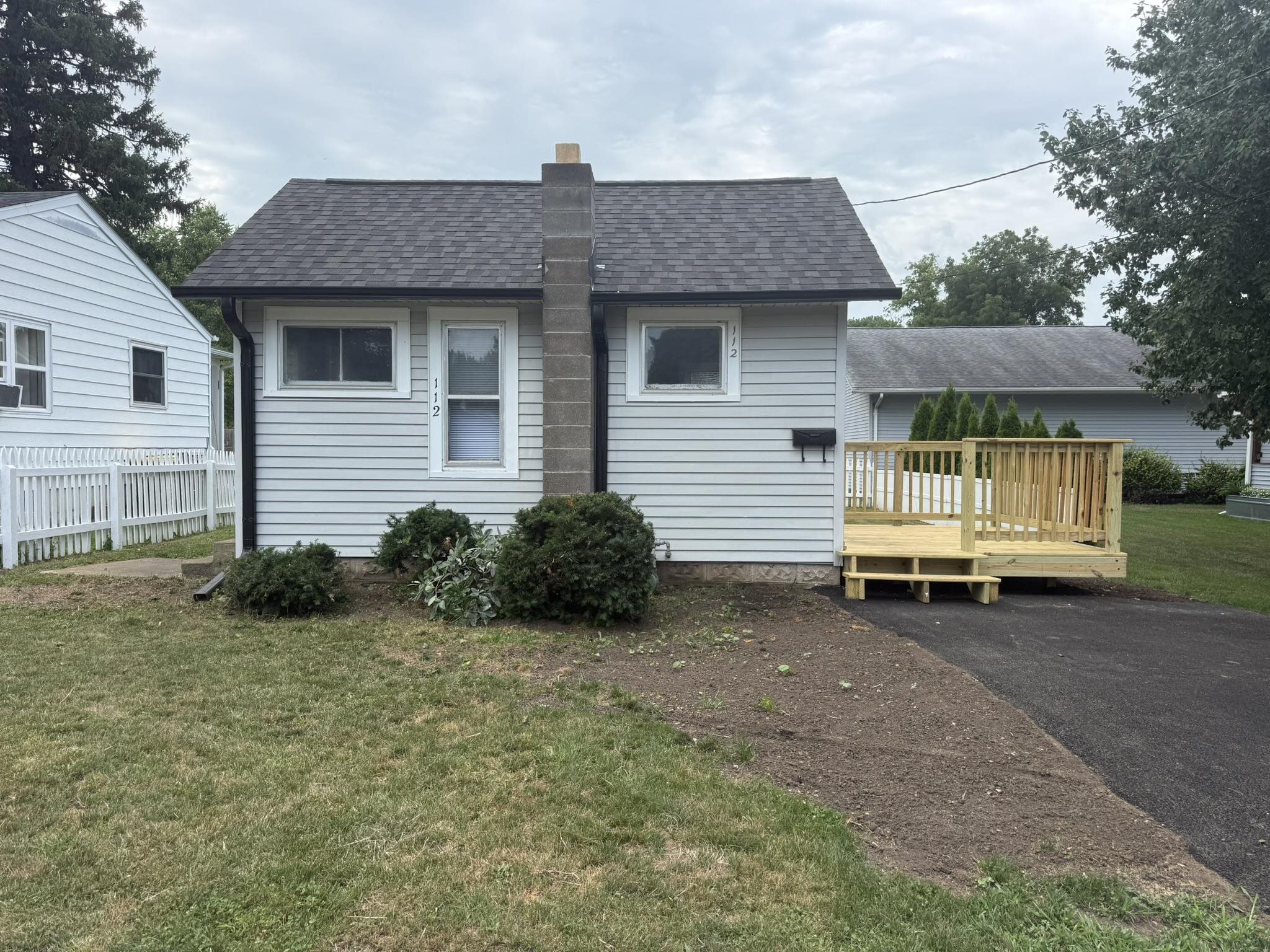 112 E Wilson Street Property Photo 1