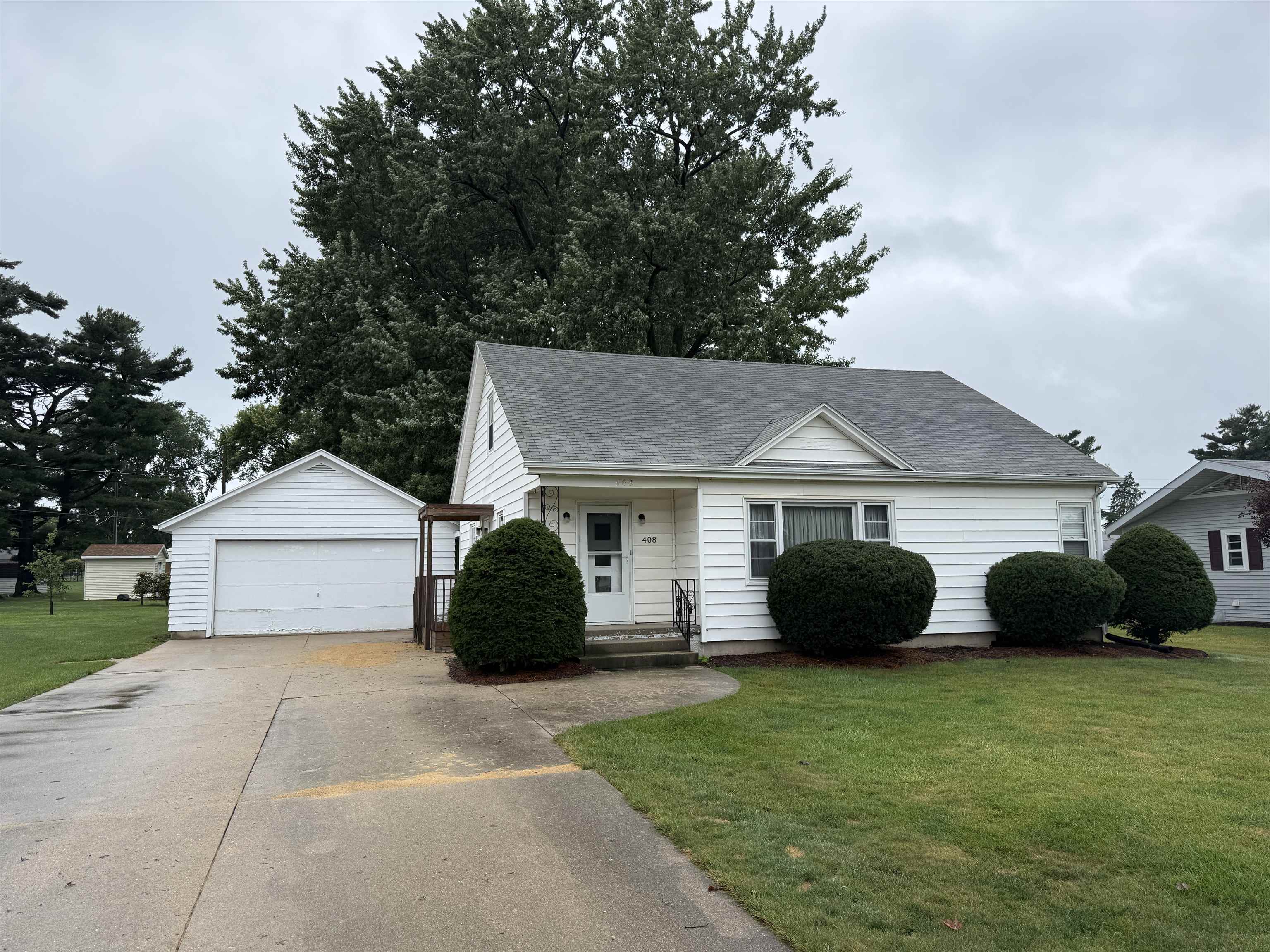 408 N Maple Avenue Property Photo 1