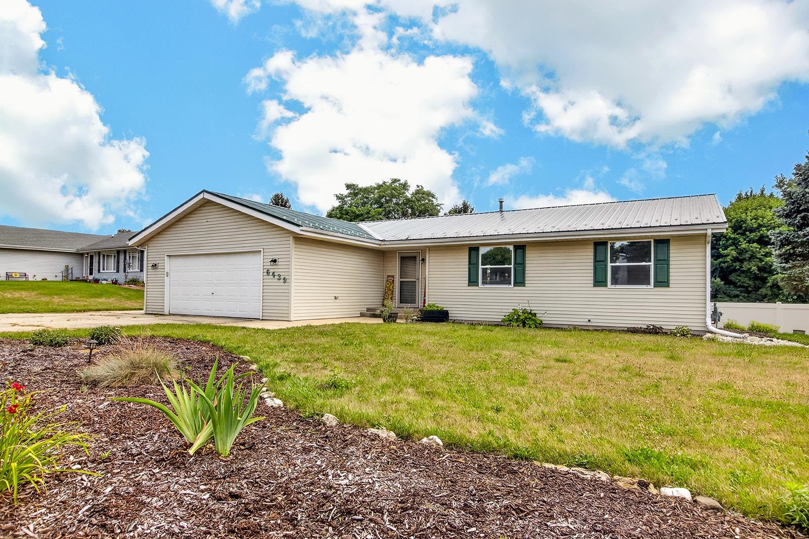 6439 Prairie Flower Property Photo 1
