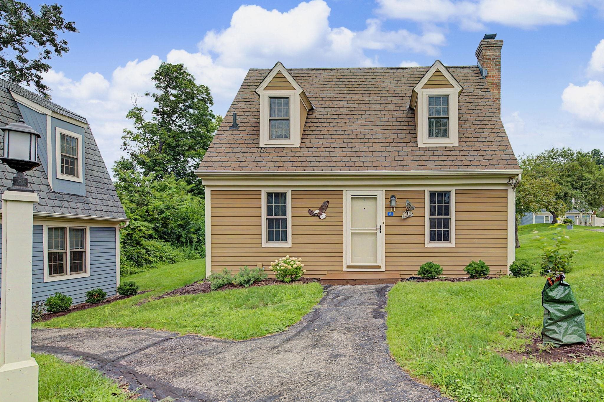 11 Settler Lane Property Photo 1