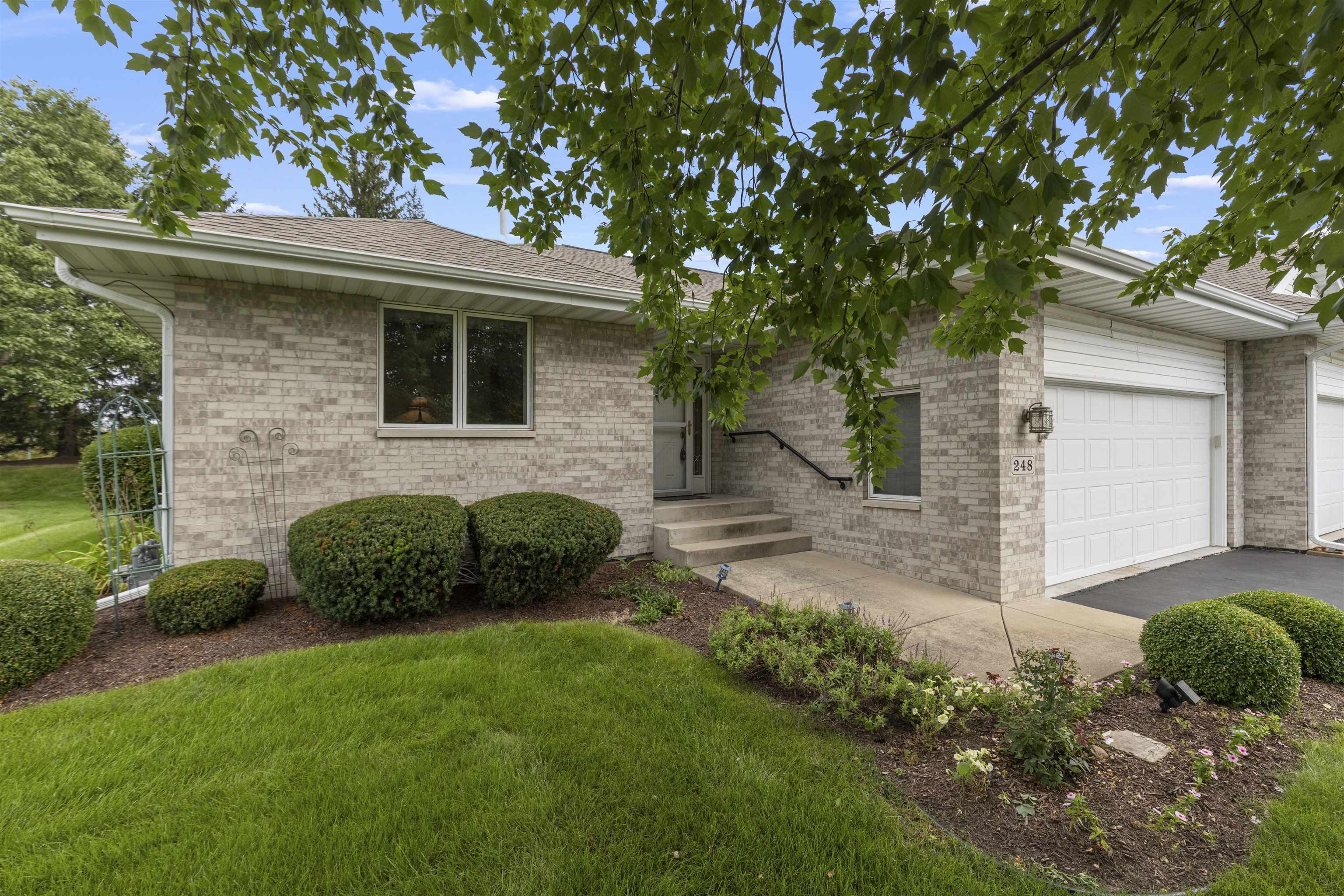 248 Nelson Parkway Property Photo 1