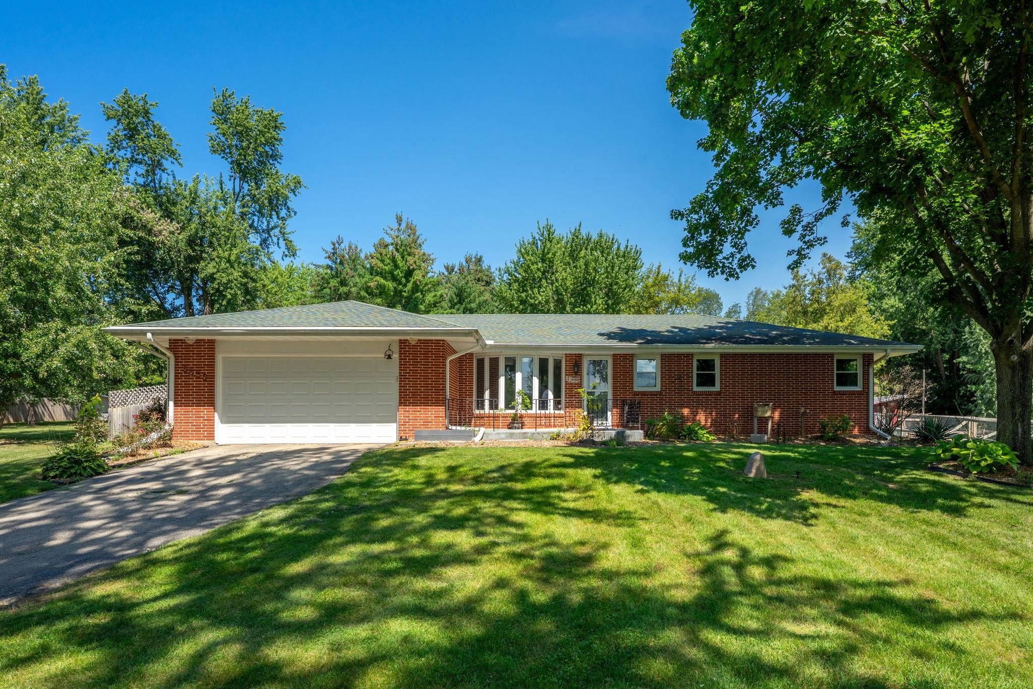 5825 Tipple Road Property Photo 1