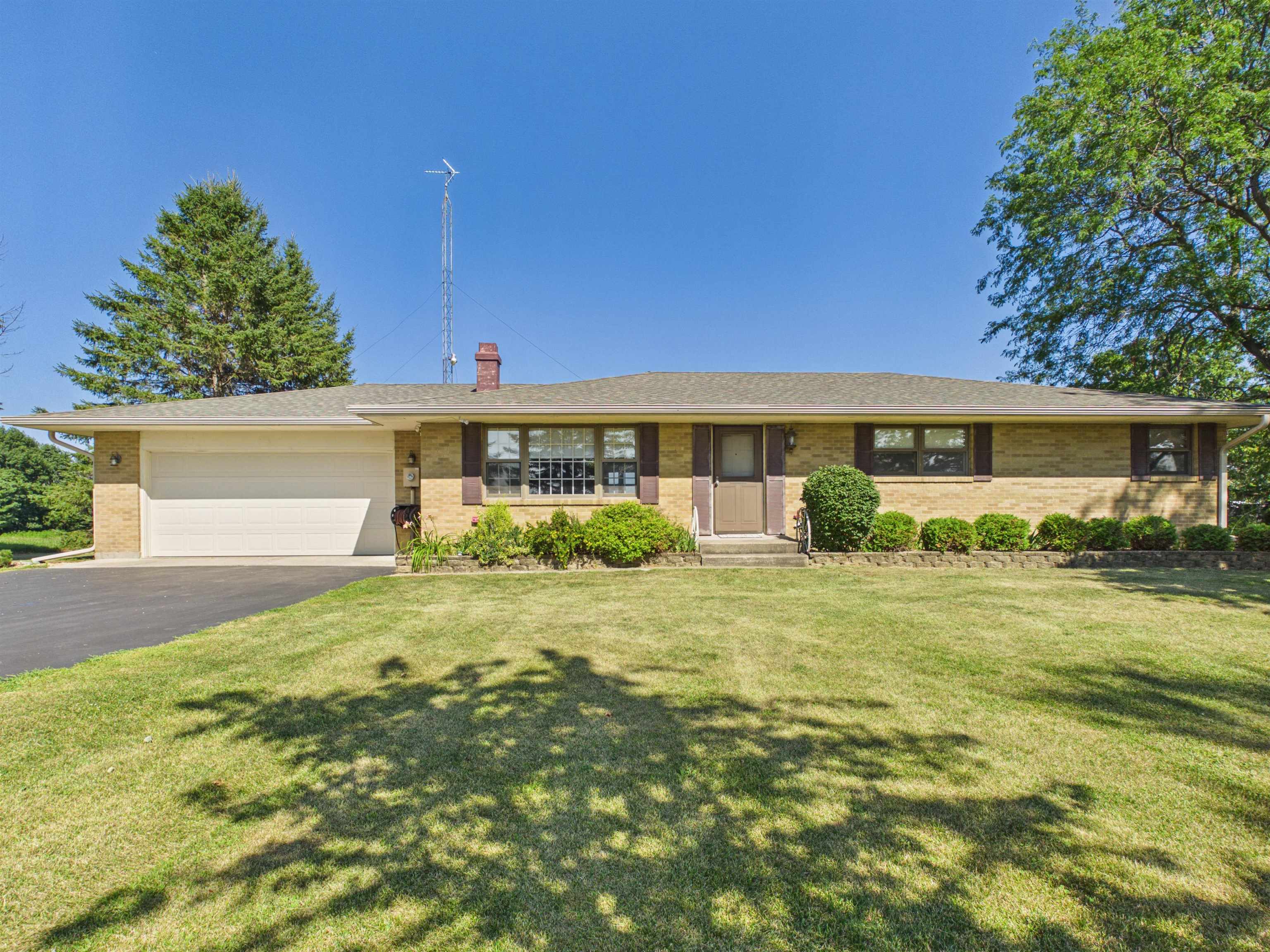 3862 Westfield Road Property Photo 1