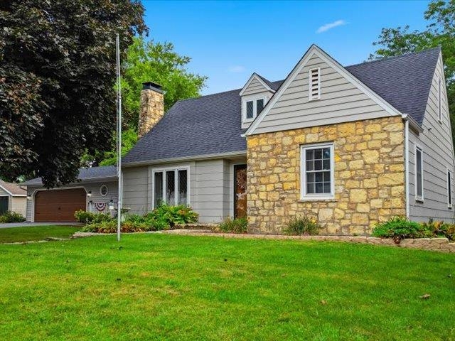 902 W Washington Street Property Photo 1
