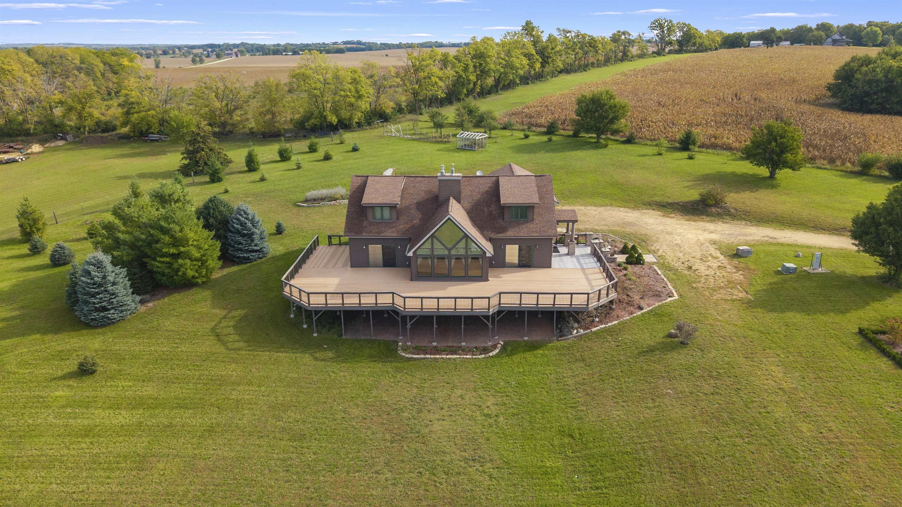 14949 Saunders Road Property Photo 1