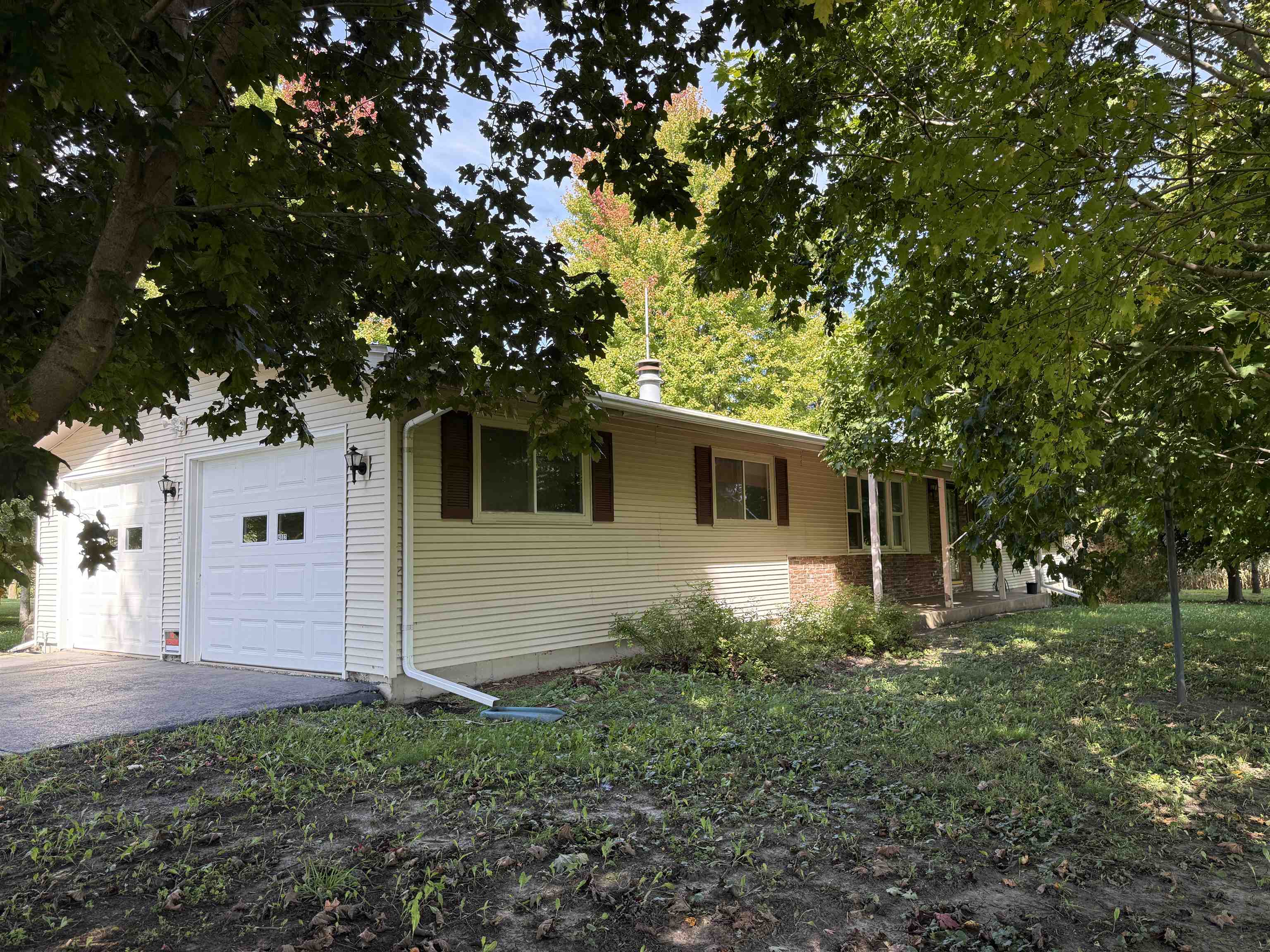4002 S Bolton Road Property Photo 1