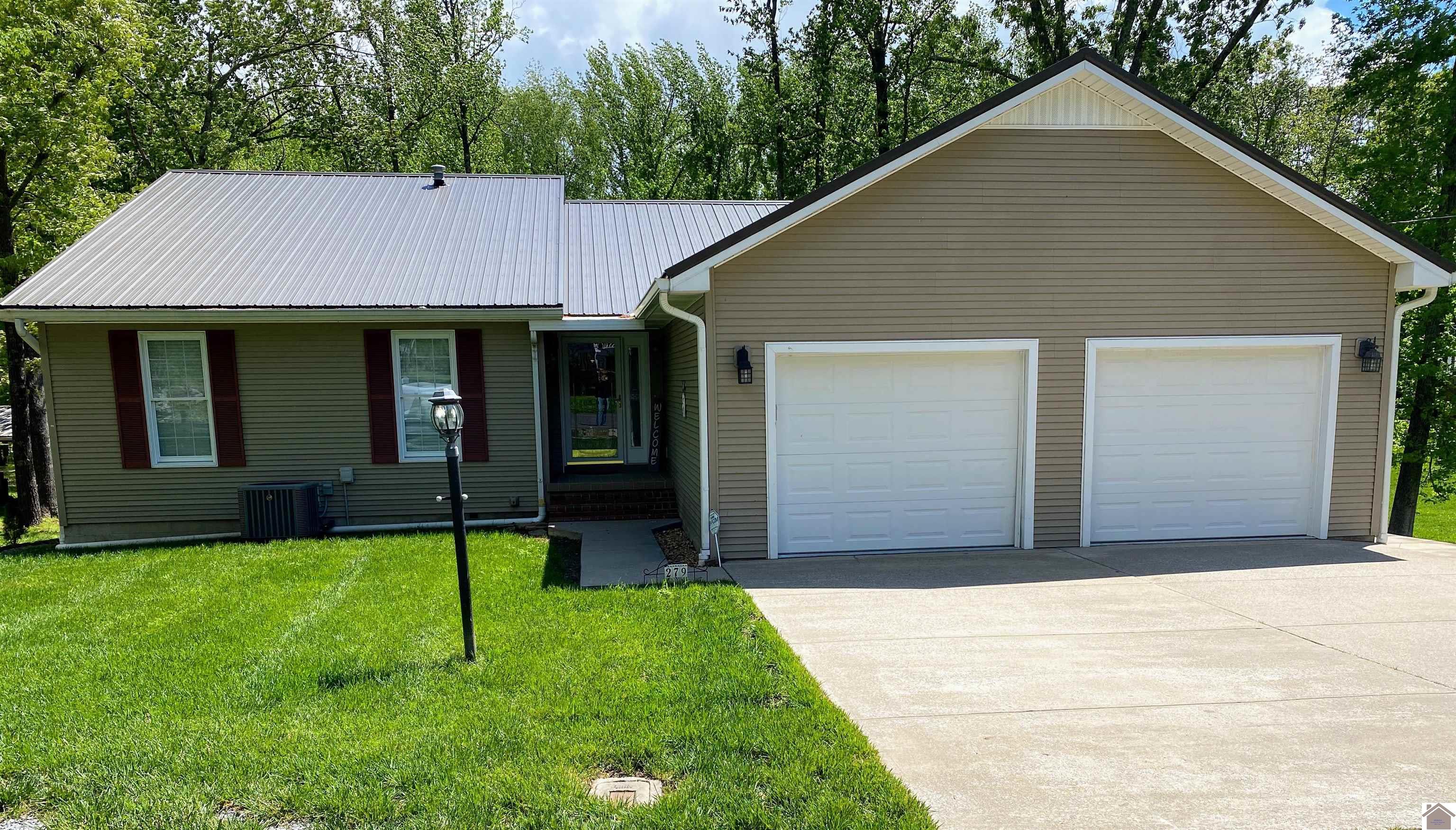 279 Ravenwood Circle Property Photo 1