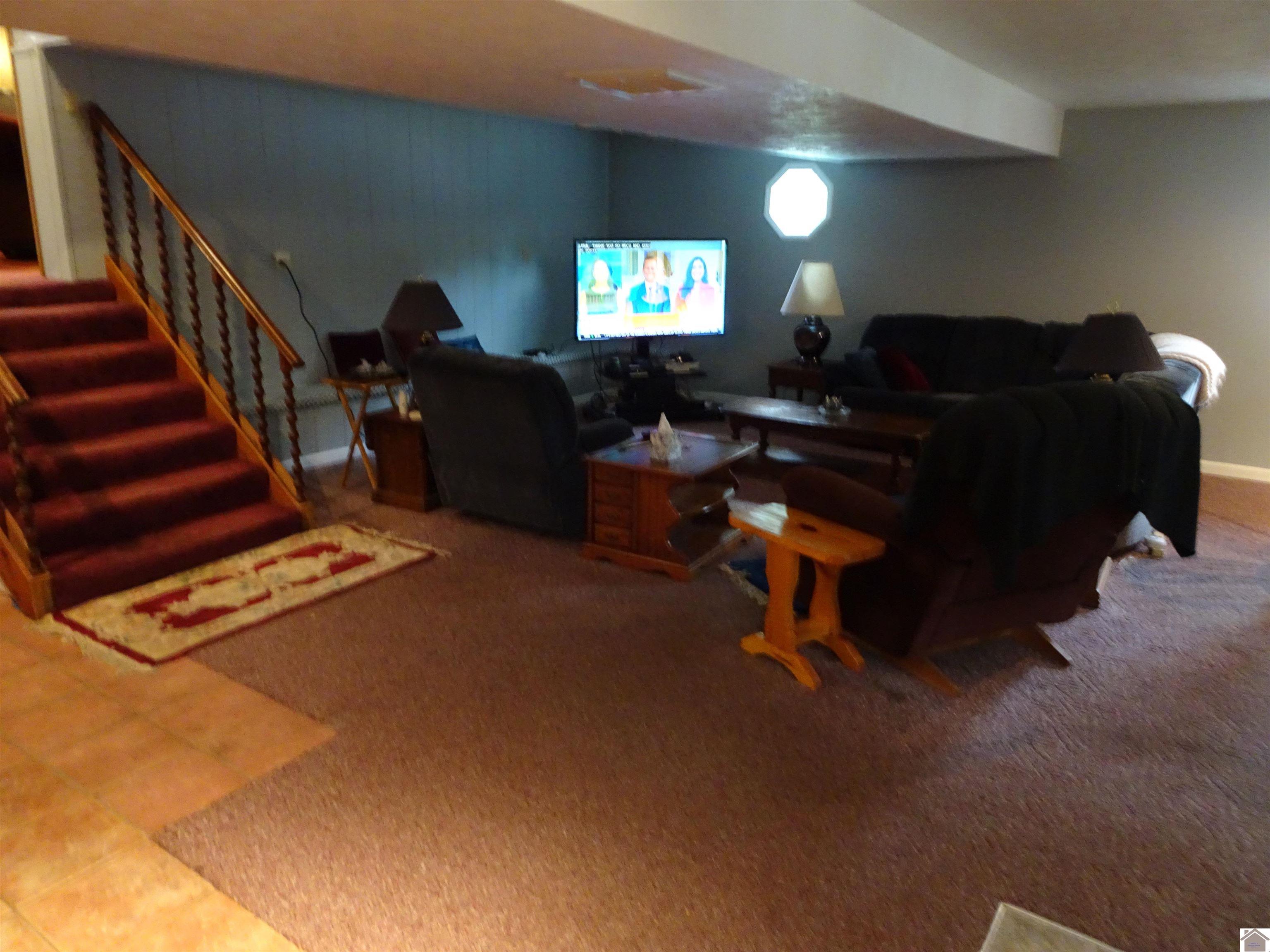 214 Hickory Hill Lane Property Photo 16