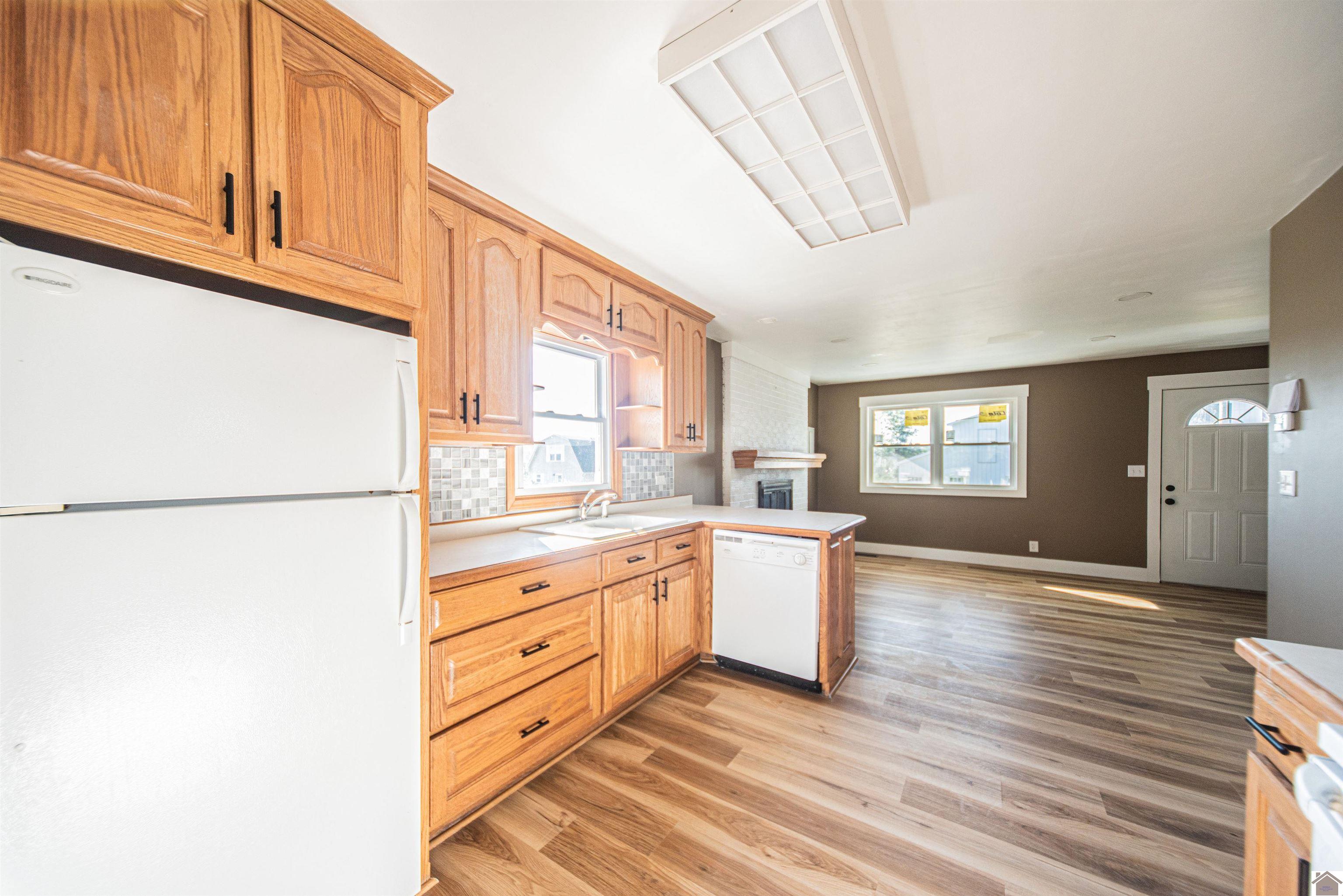 65 Enterprise Property Photo 17