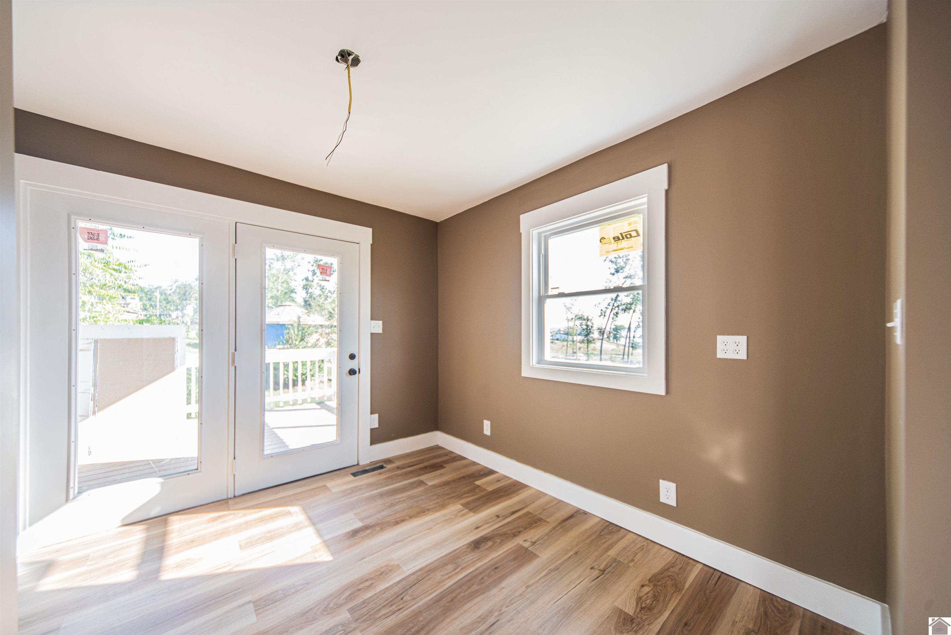 65 Enterprise Property Photo 18