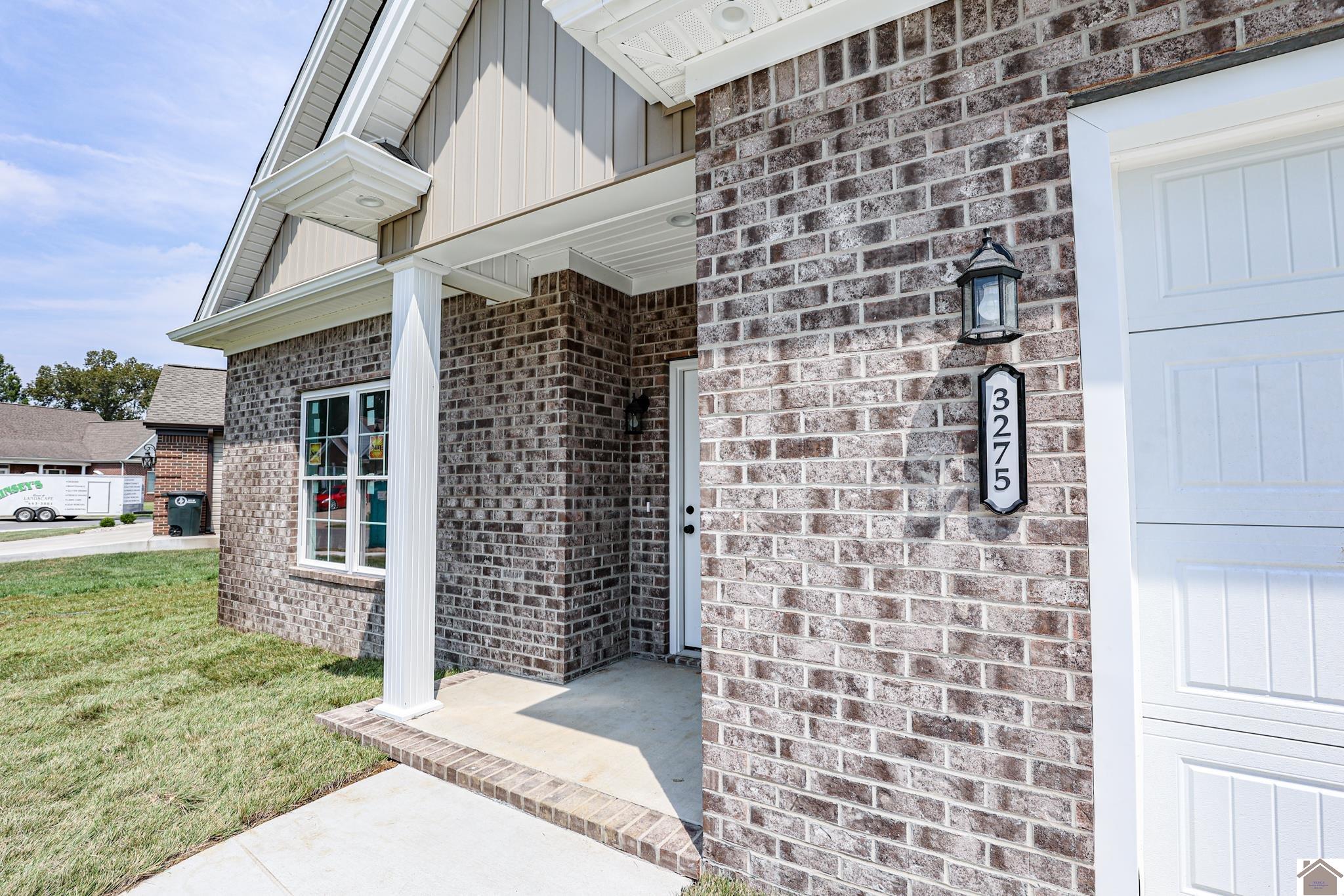 3275 Sandpiper Circle Property Photo 4