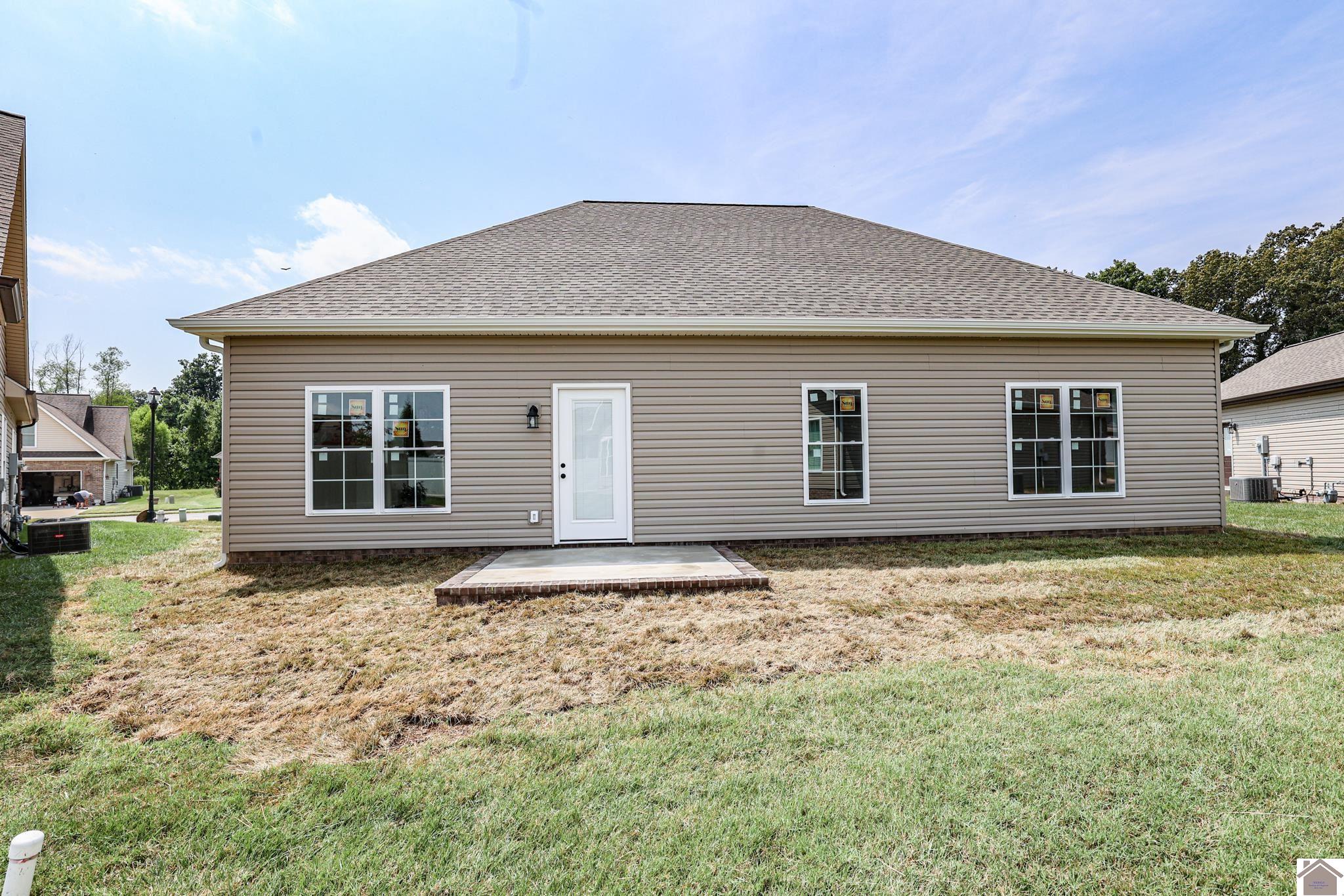 3275 Sandpiper Circle Property Photo 5