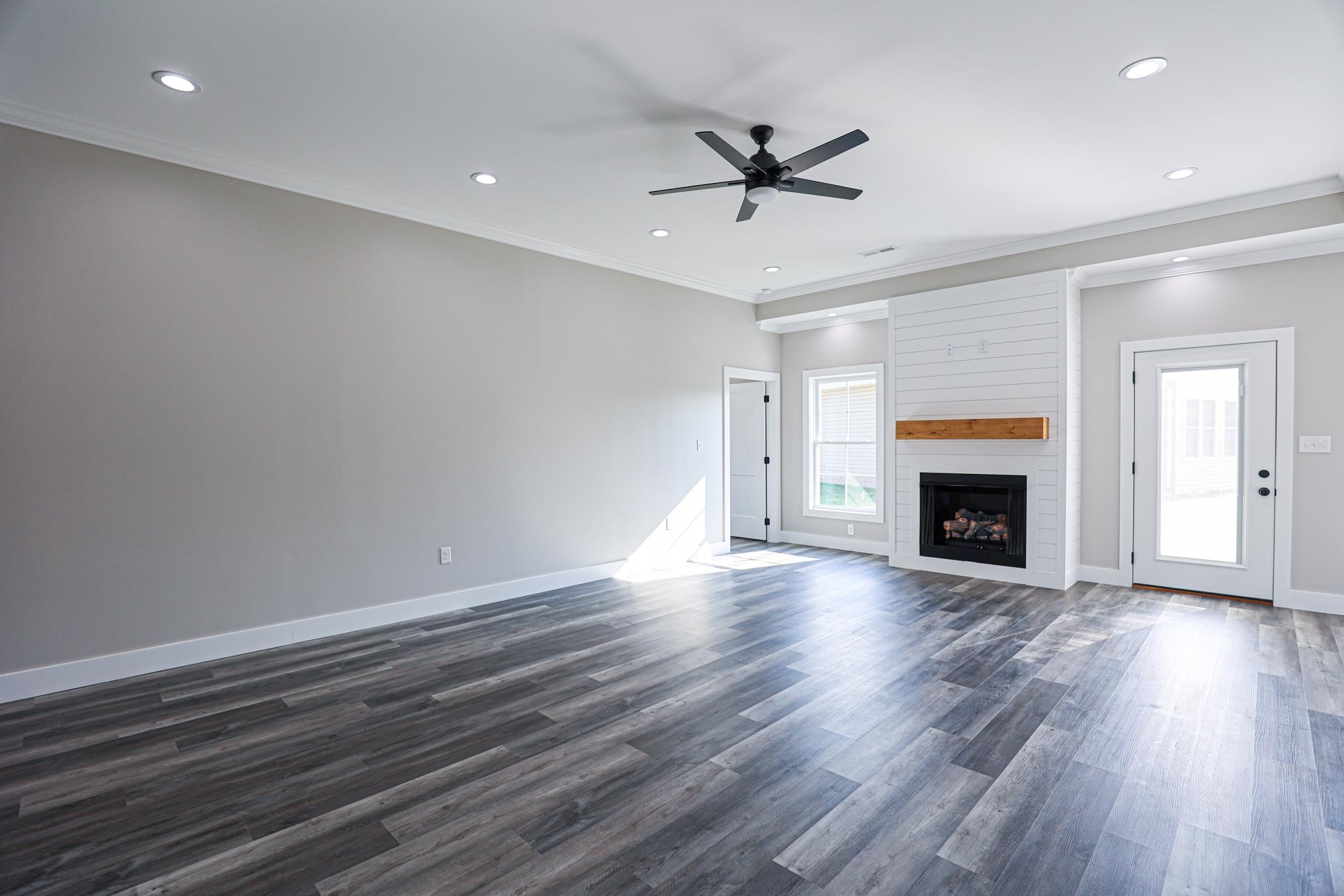 3275 Sandpiper Circle Property Photo 9