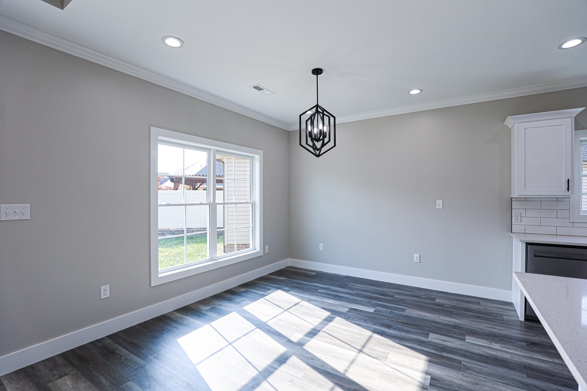 3275 Sandpiper Circle Property Photo 13
