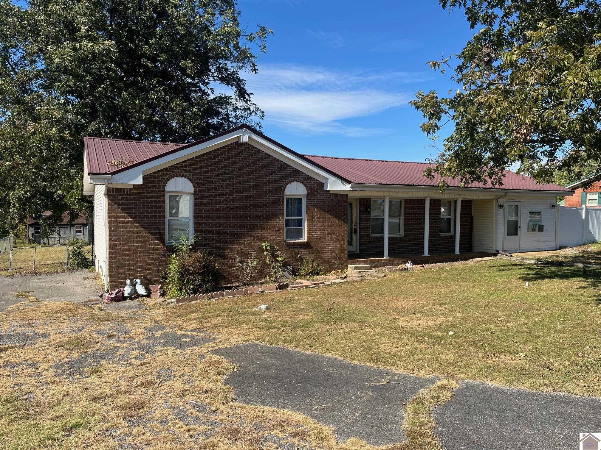 73 Wiggins Rd Property Photo