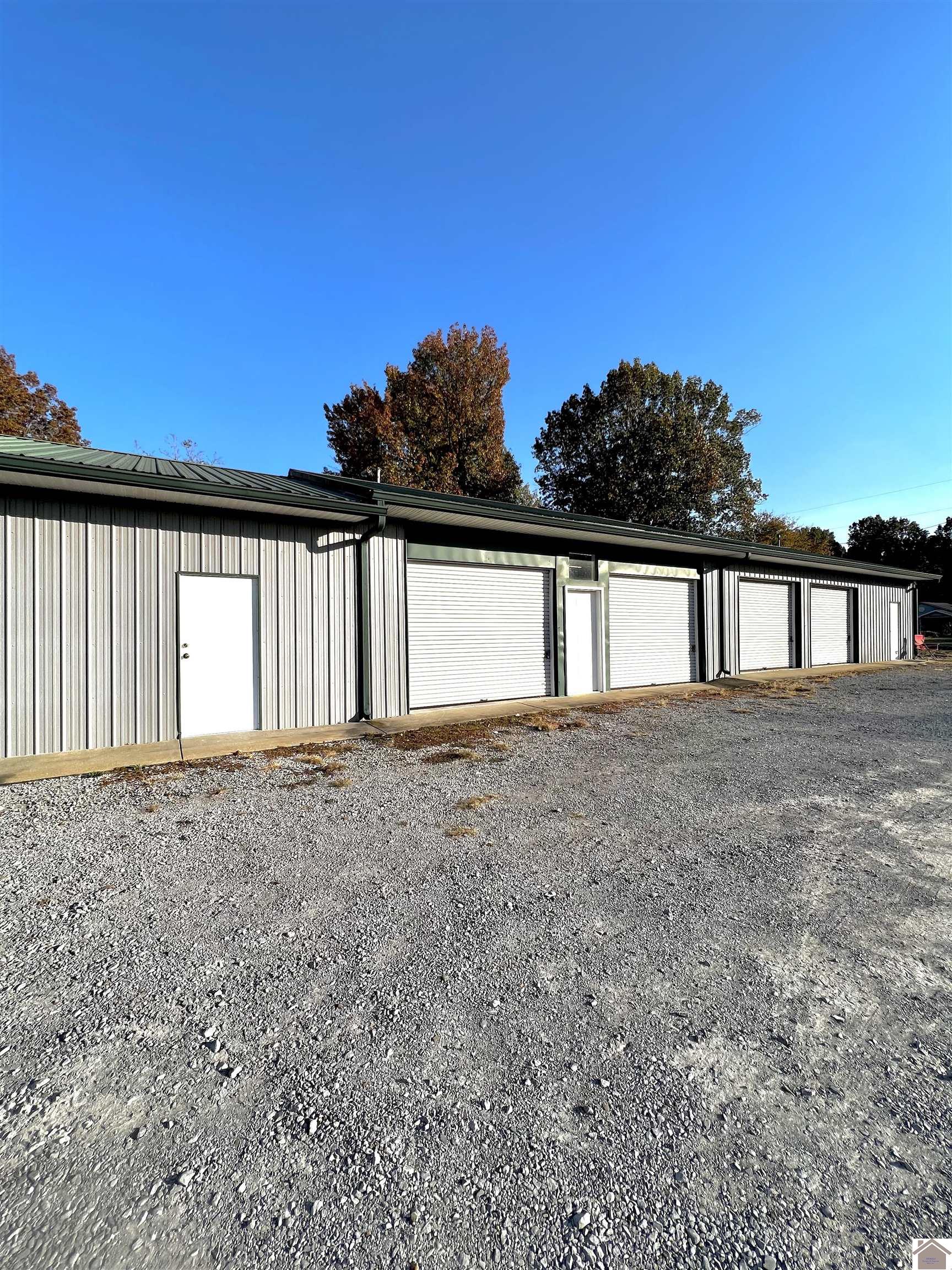2350 Hovekamp Rd Property Photo 2
