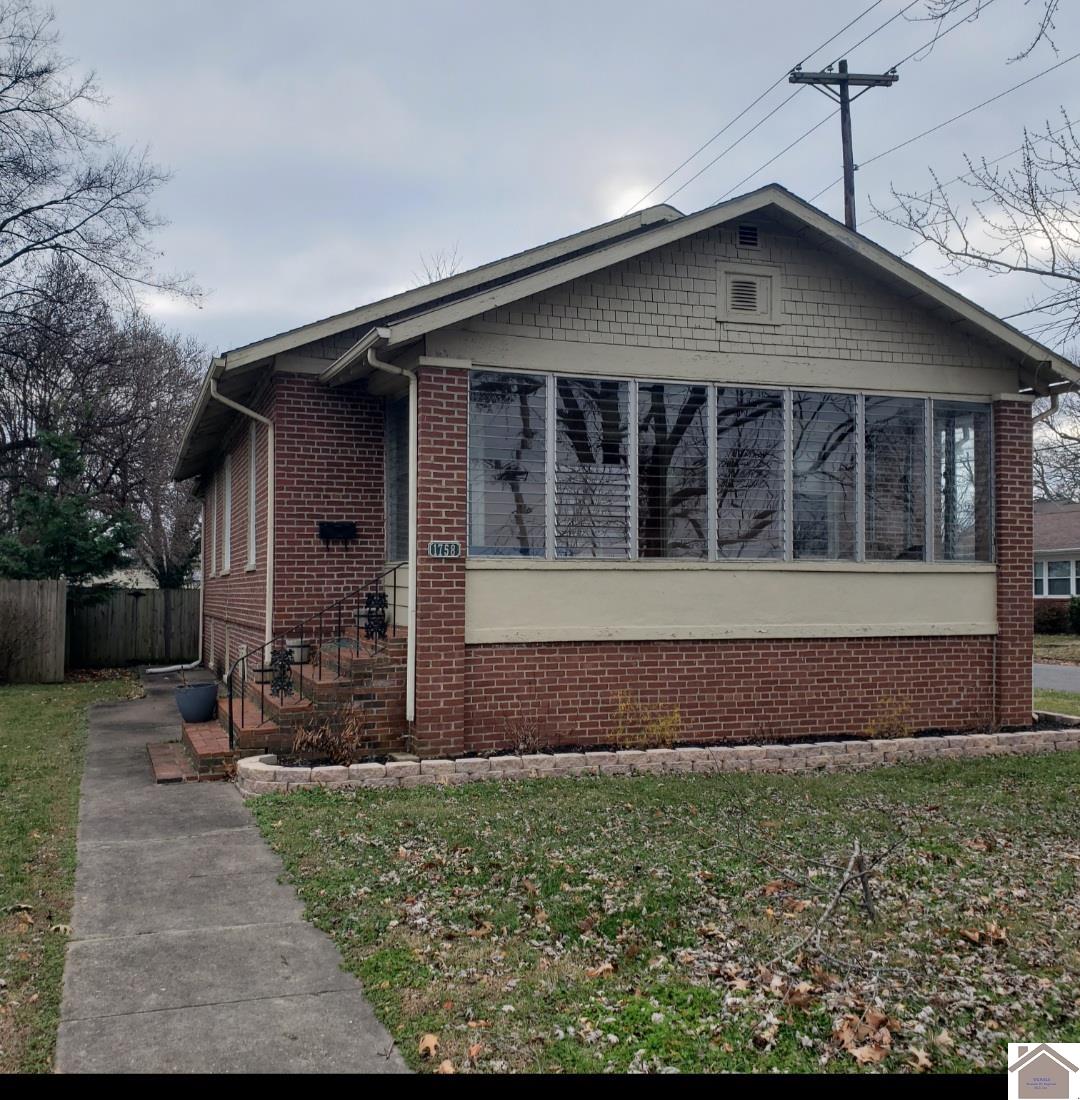 1758 Jefferson Property Photo 1
