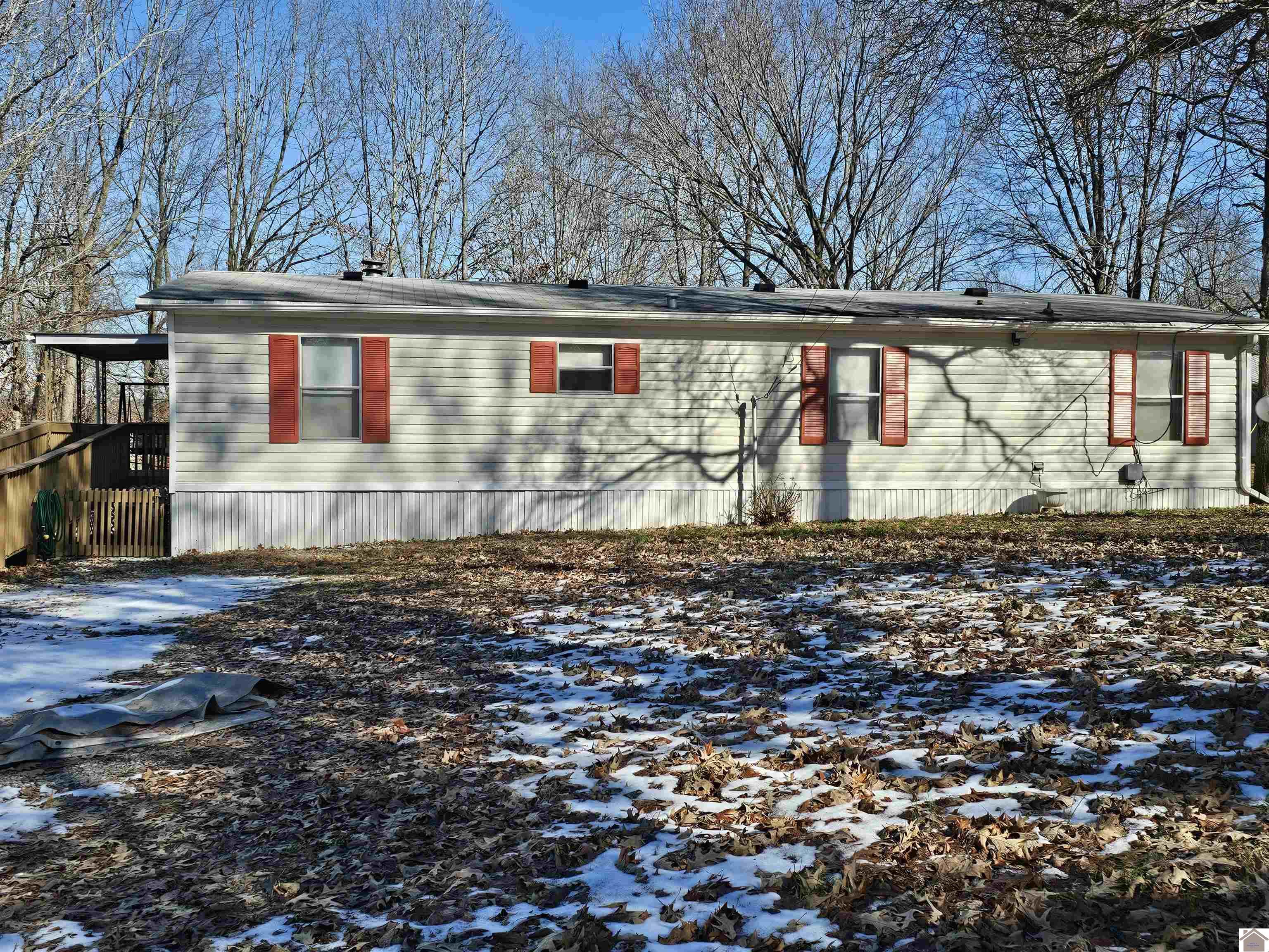 372 Saratoga Heights Property Photo 3