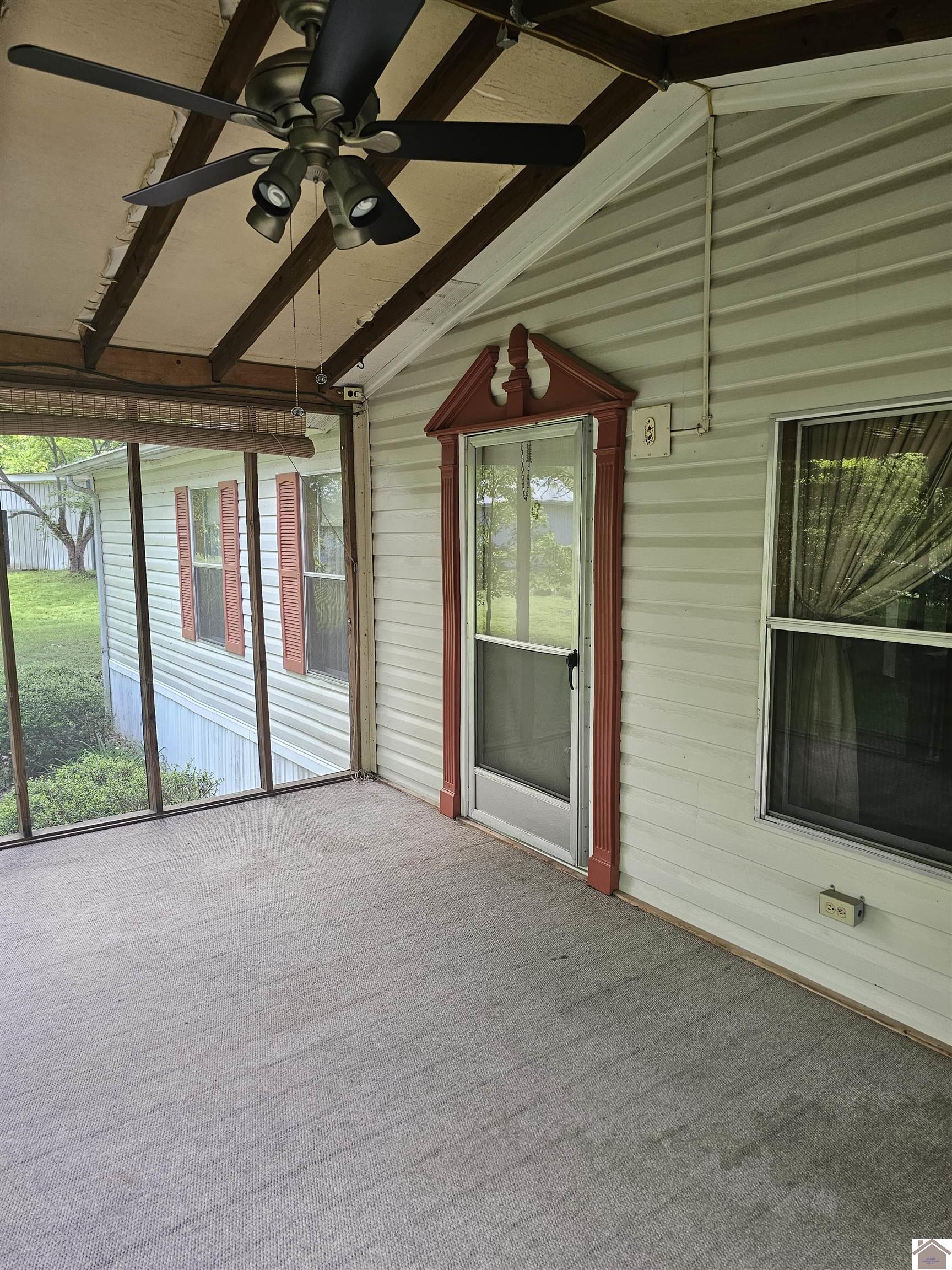372 Saratoga Heights Property Photo 5
