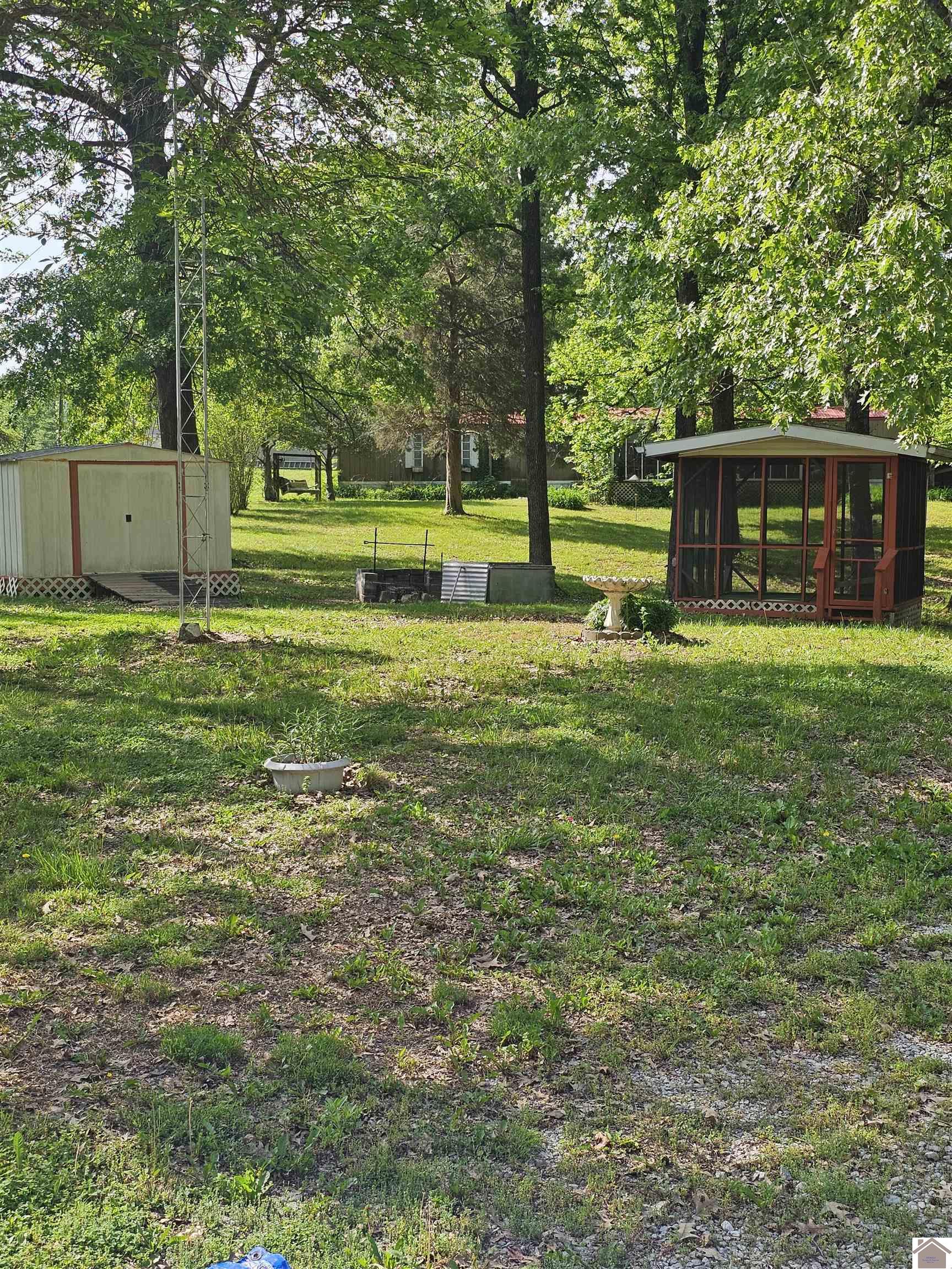 372 Saratoga Heights Property Photo 8