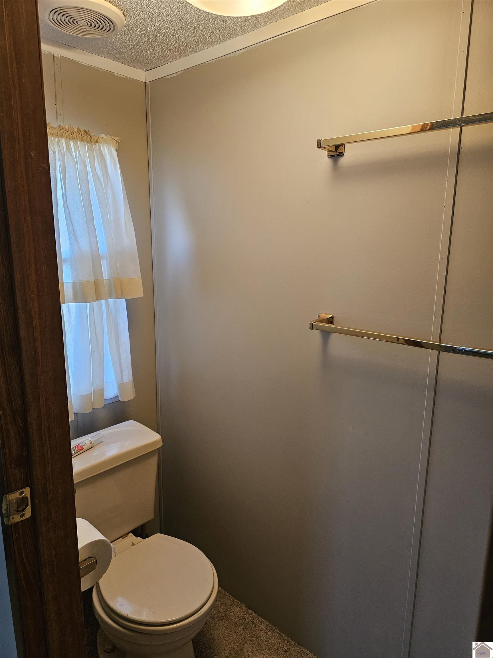 372 Saratoga Heights Property Photo 22