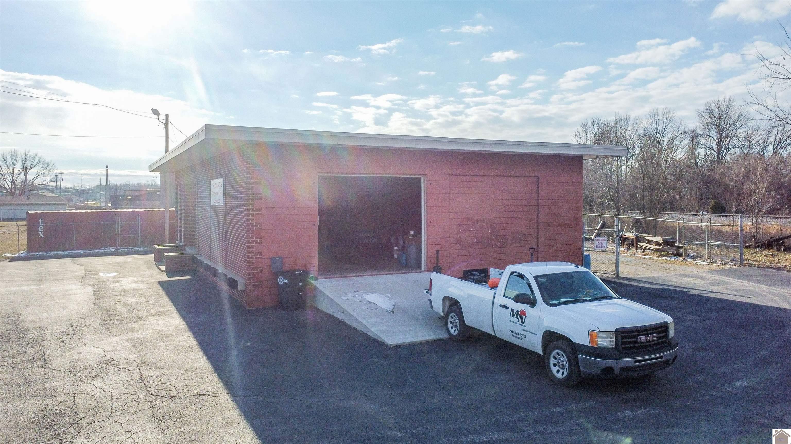 201 Brown Street Property Photo 4