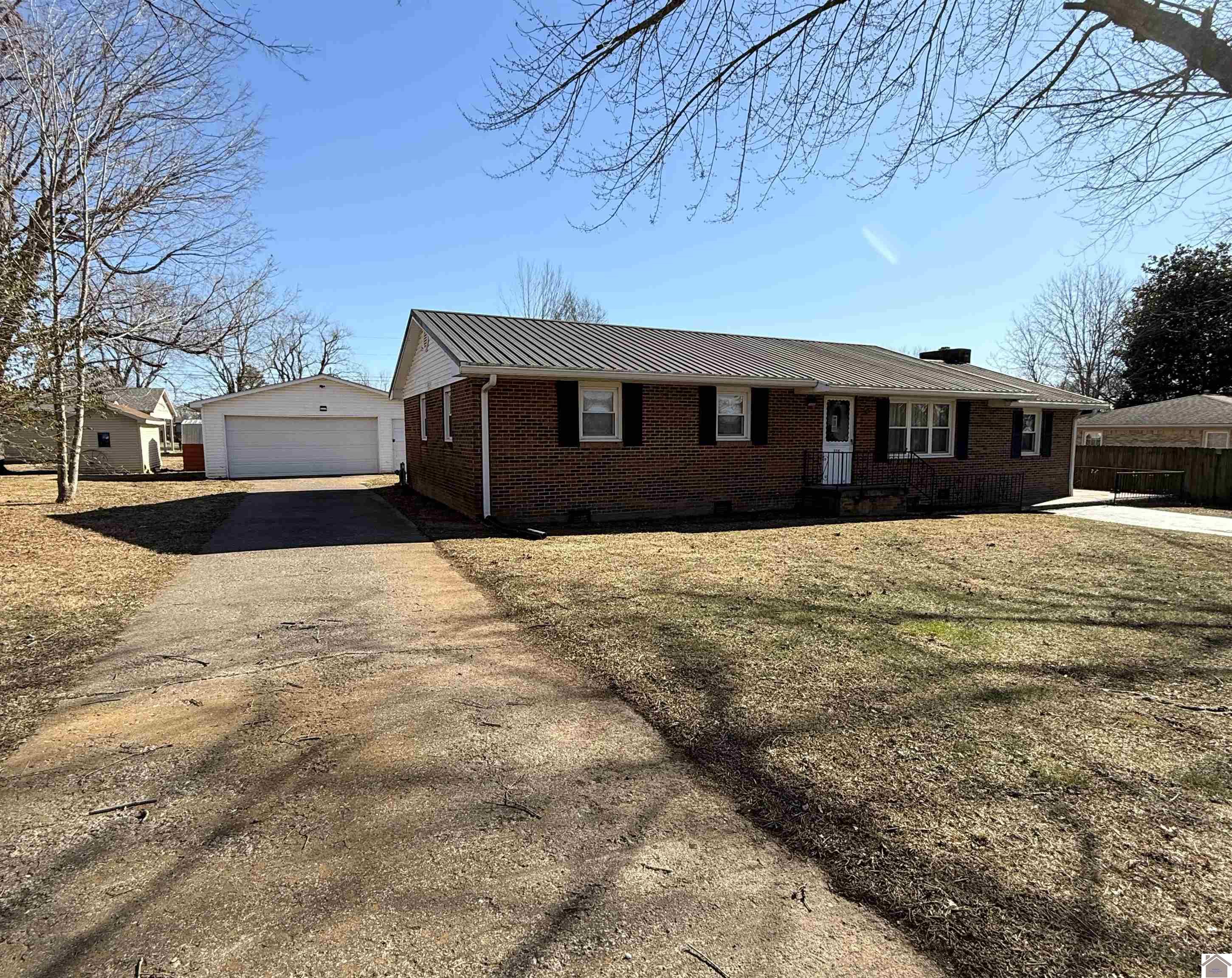 116 Willow St Property Photo
