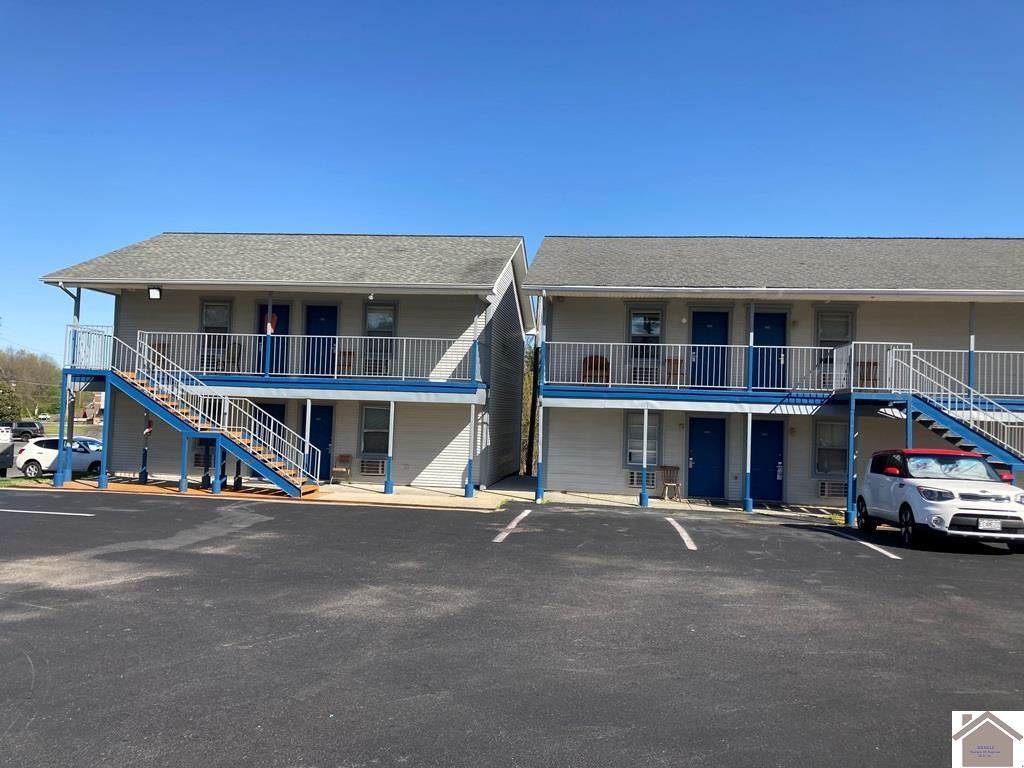 2550 Lone Oak Road Property Photo 2