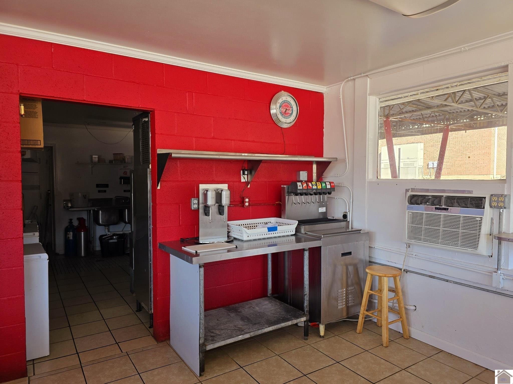 426 E Adair Street Property Photo 12