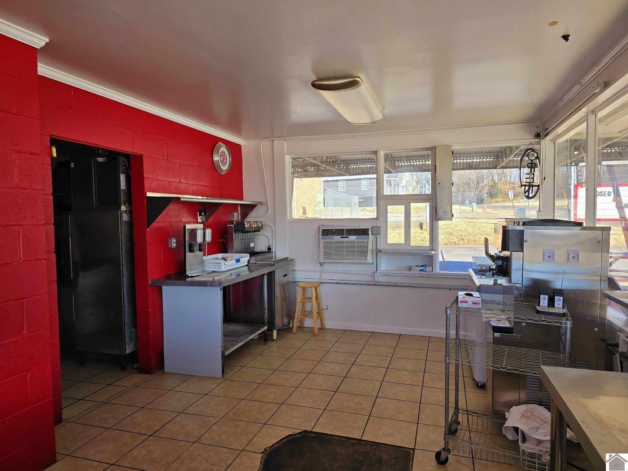 426 E Adair Street Property Photo 13