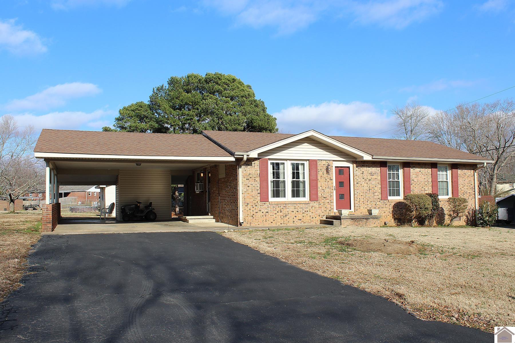 1506 Clayshire Drive Property Photo