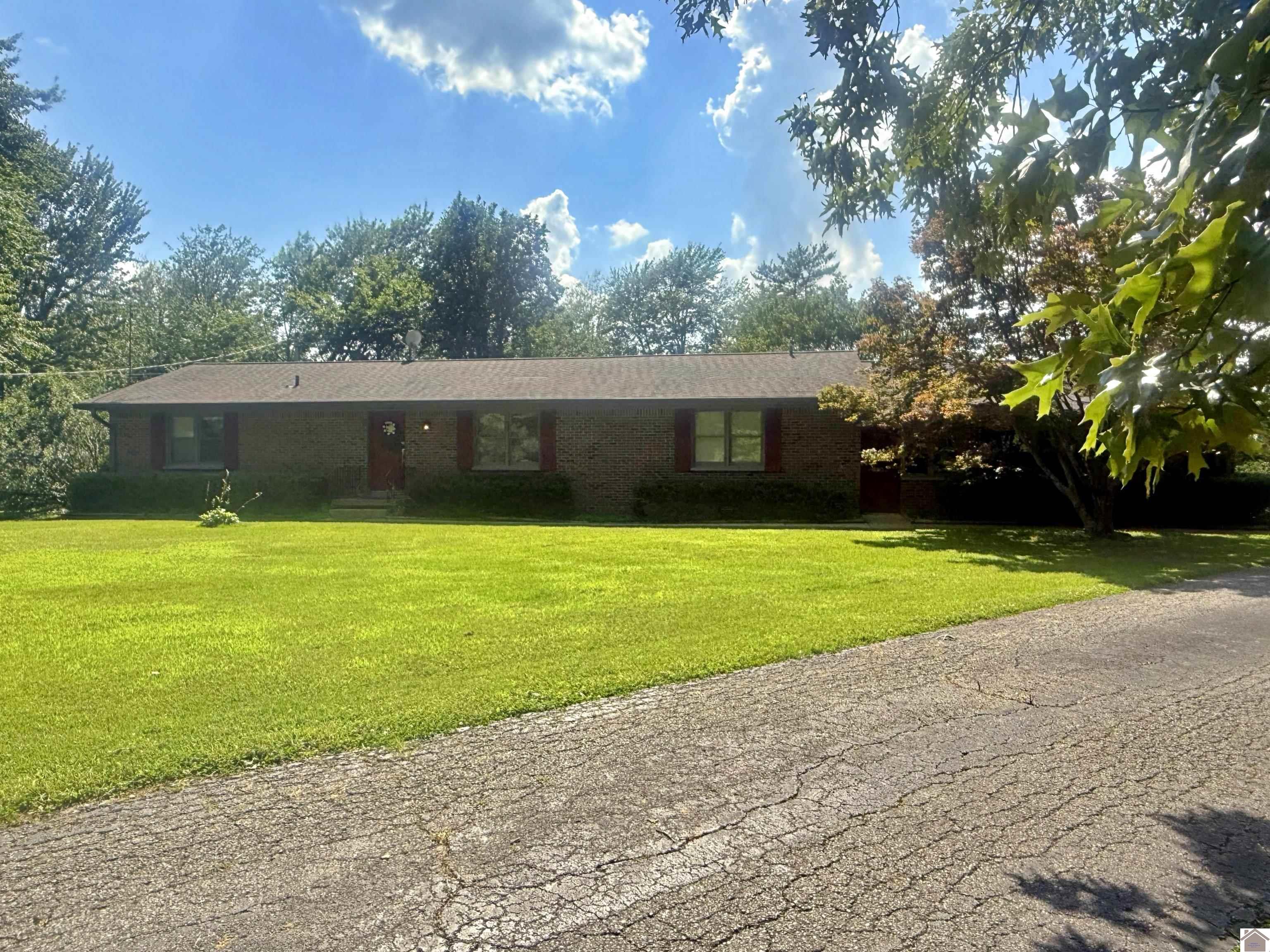 235 Old Pepper Lane Property Photo 1