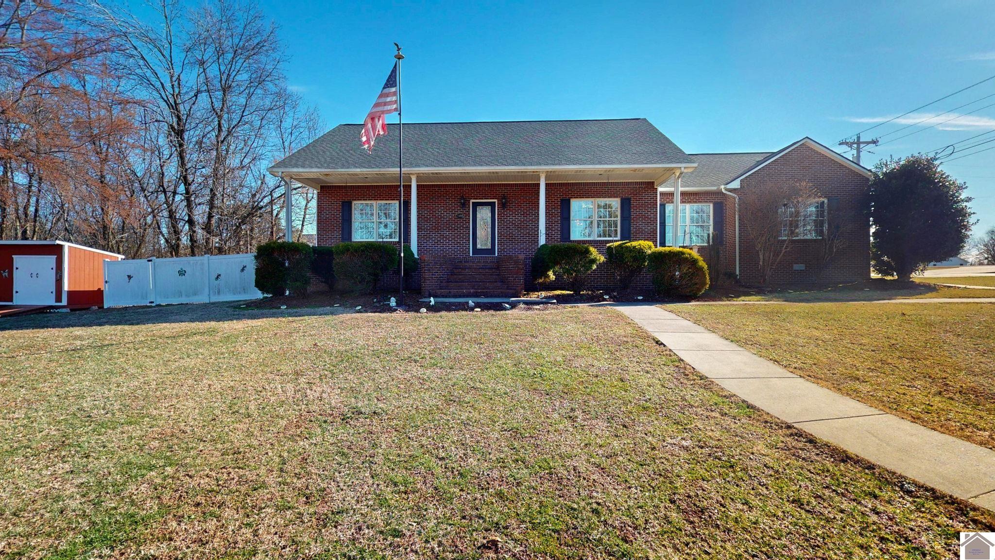 105 Hillmont Drive Property Photo 1