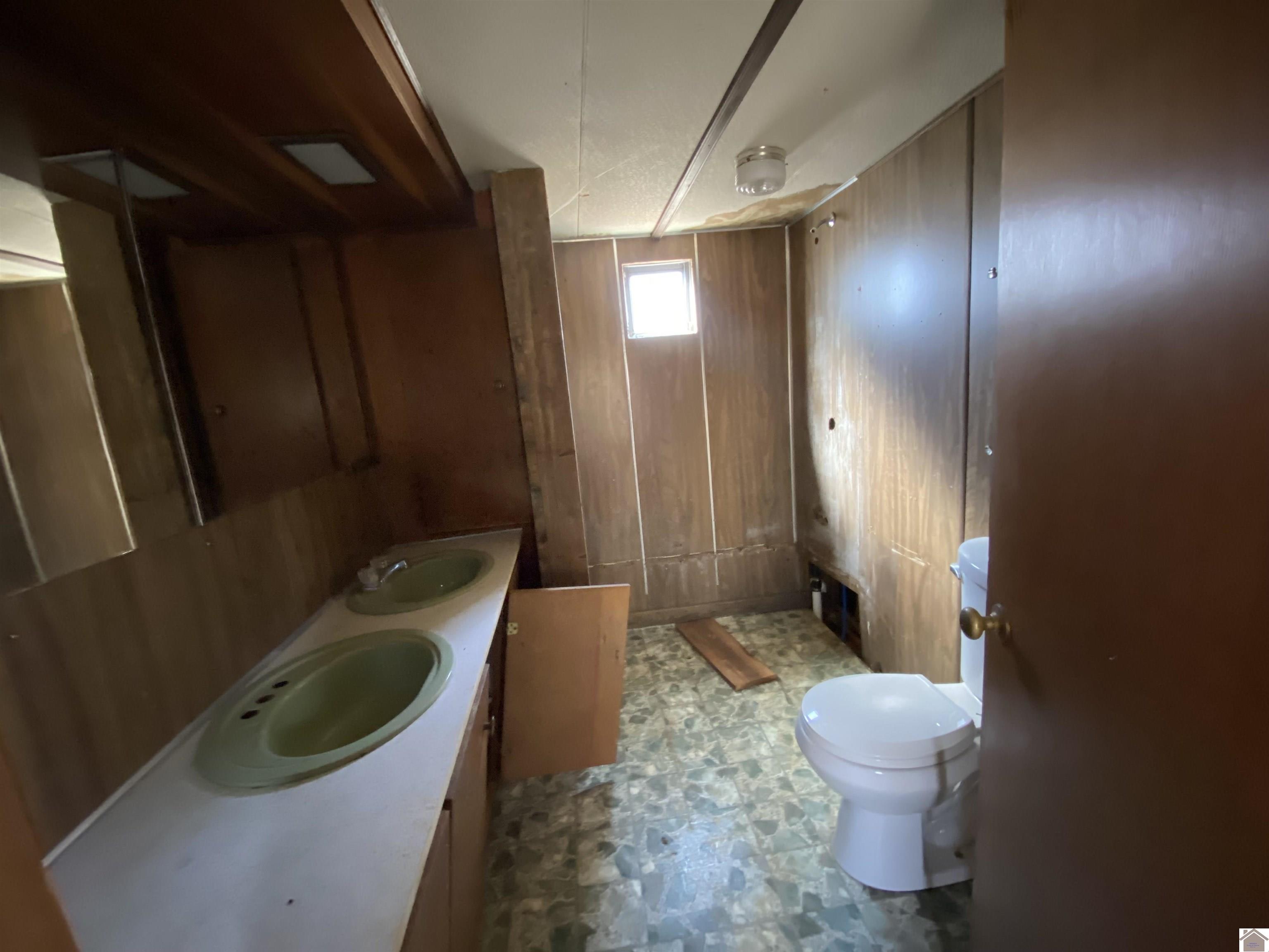 59 & 61 Shore Drive Property Photo 17