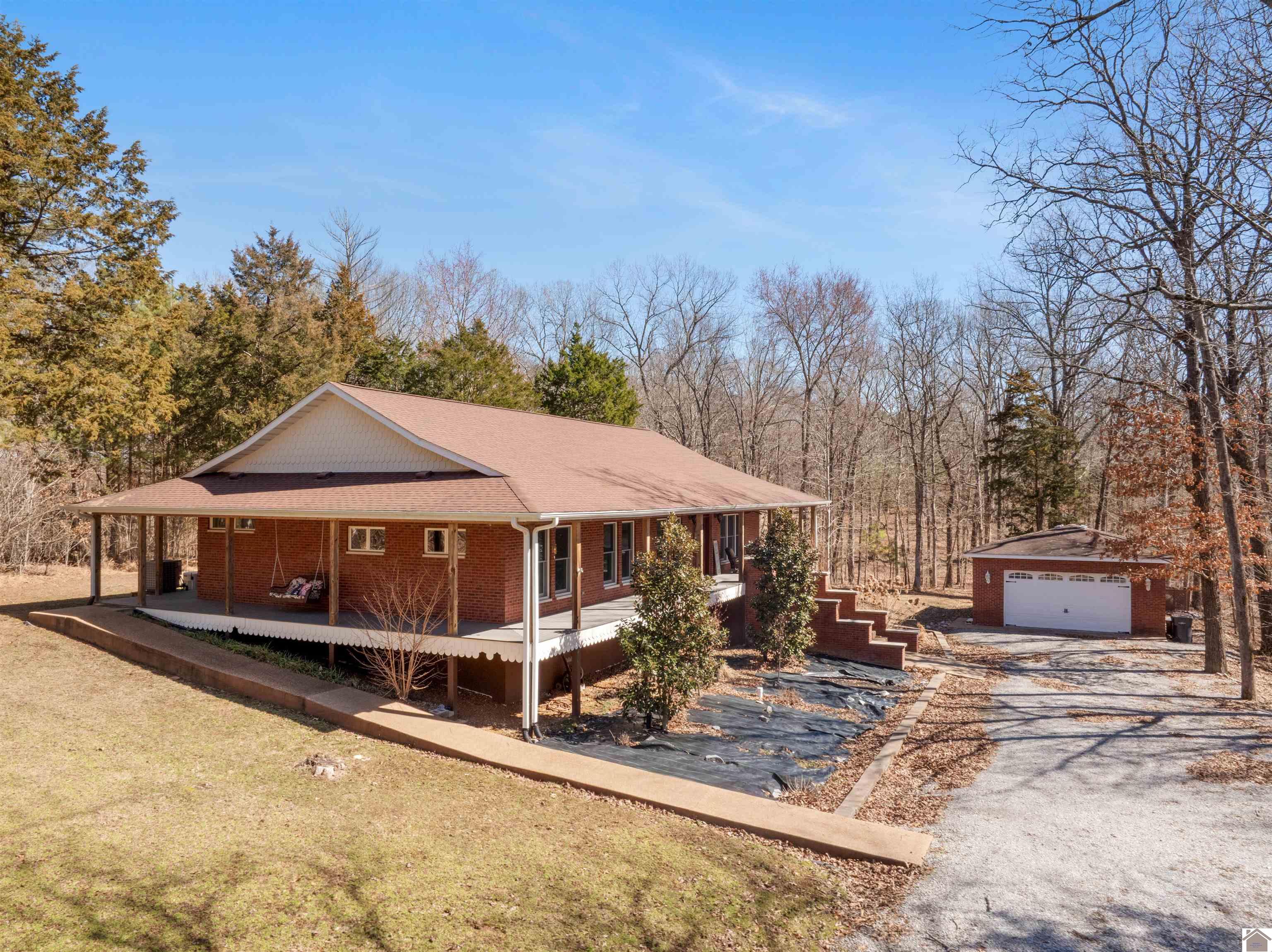 72 Hills Hollow Road Property Photo 2
