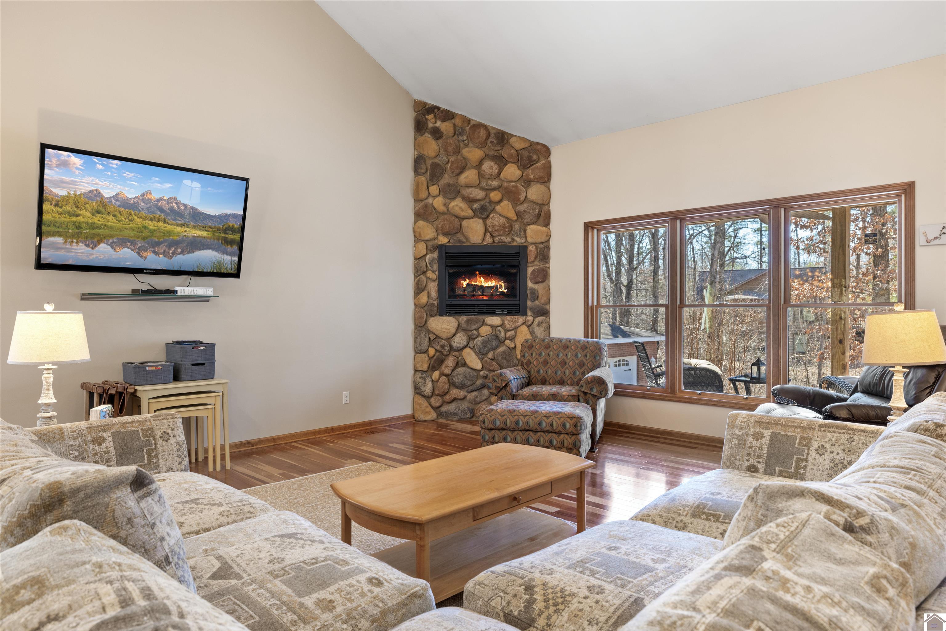 72 Hills Hollow Road Property Photo 4