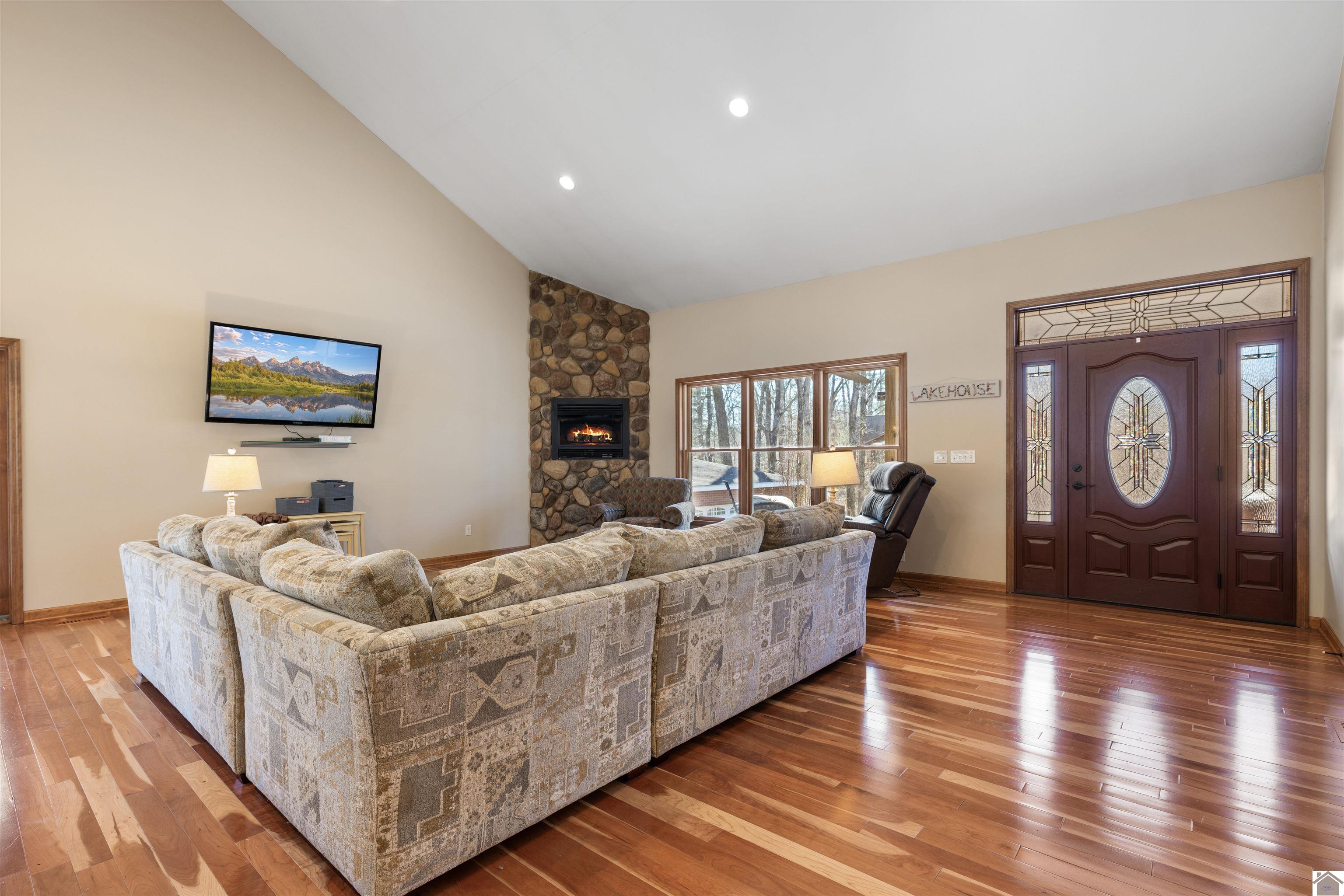 72 Hills Hollow Road Property Photo 6