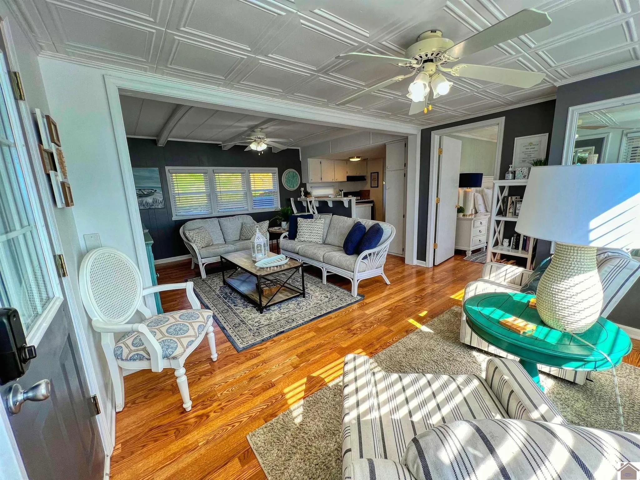 110 Lakeshore Drive Property Photo 8