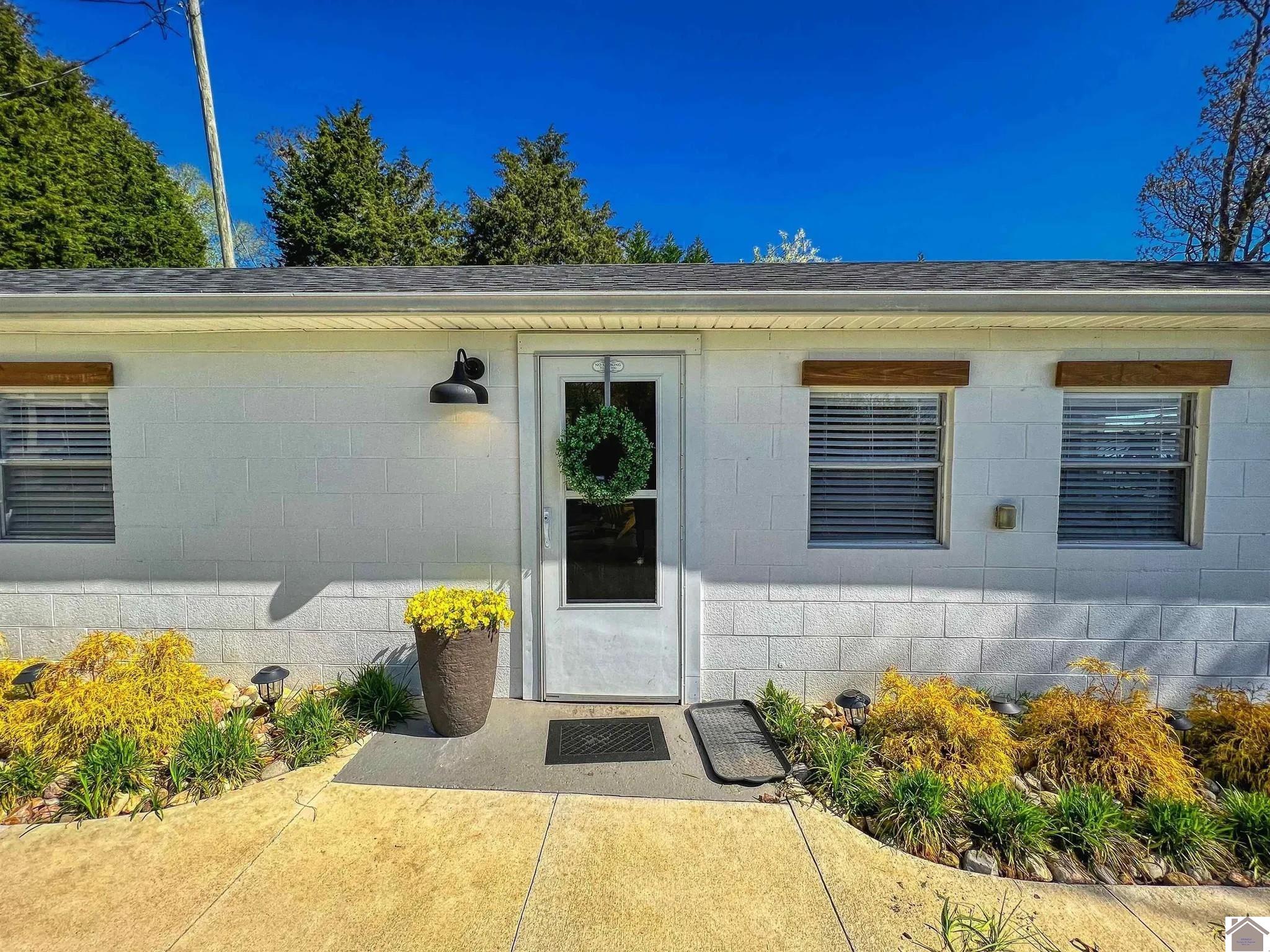110 Lakeshore Drive Property Photo 18