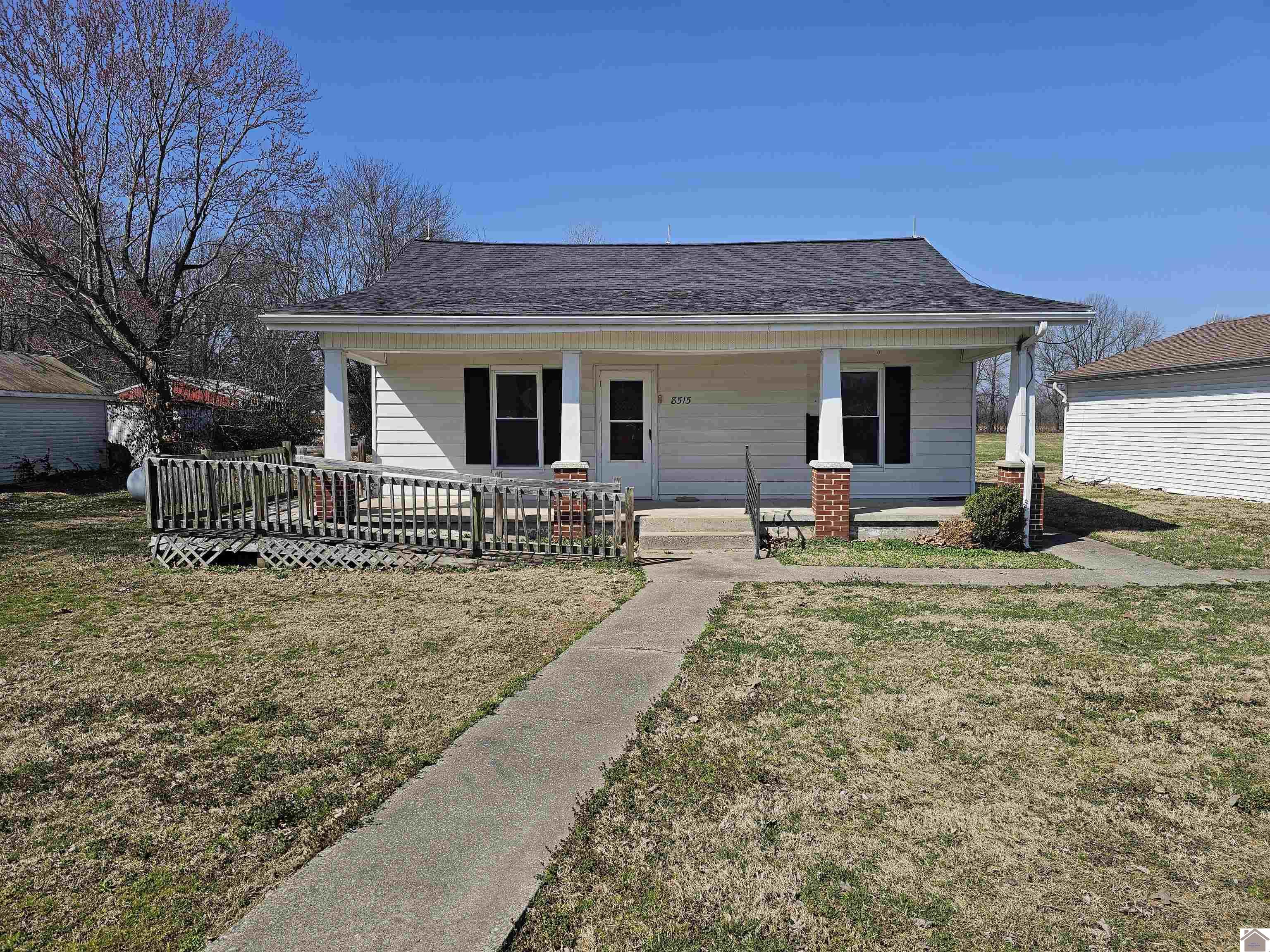 Picture of 8515 Smokey Lane