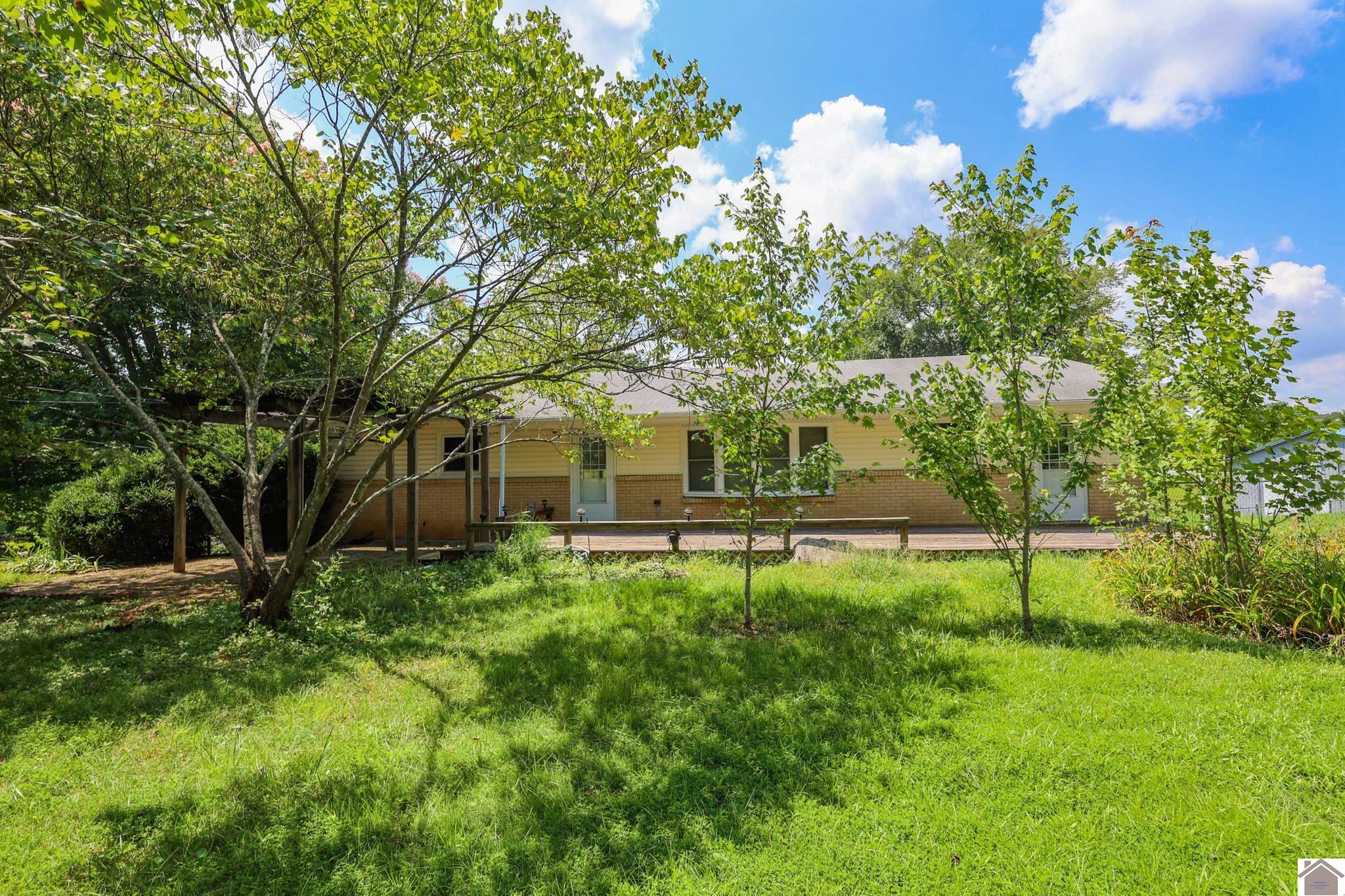 15 Livingston Rd Property Photo 1