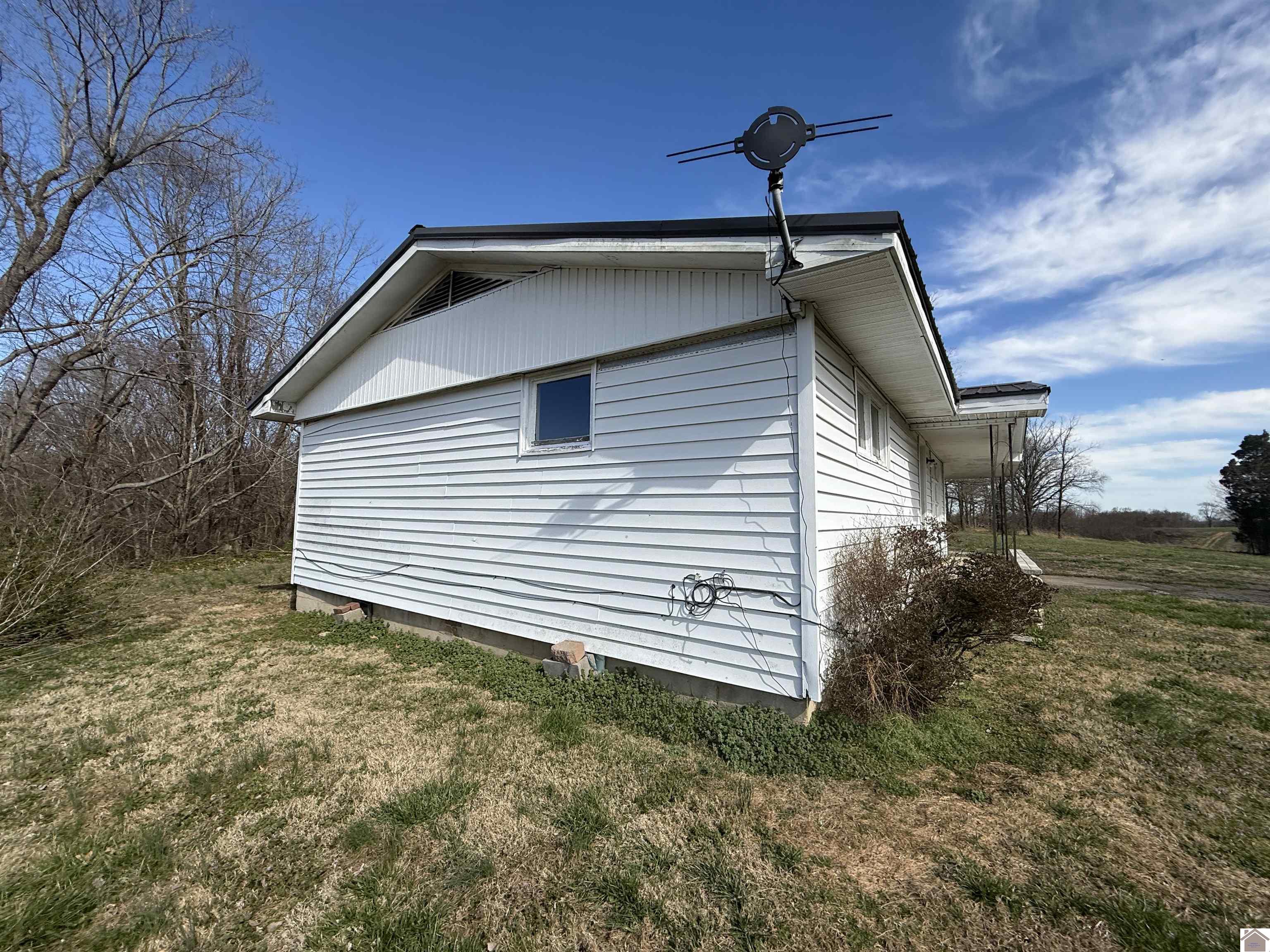 120 County Rd 1003 Property Photo 25
