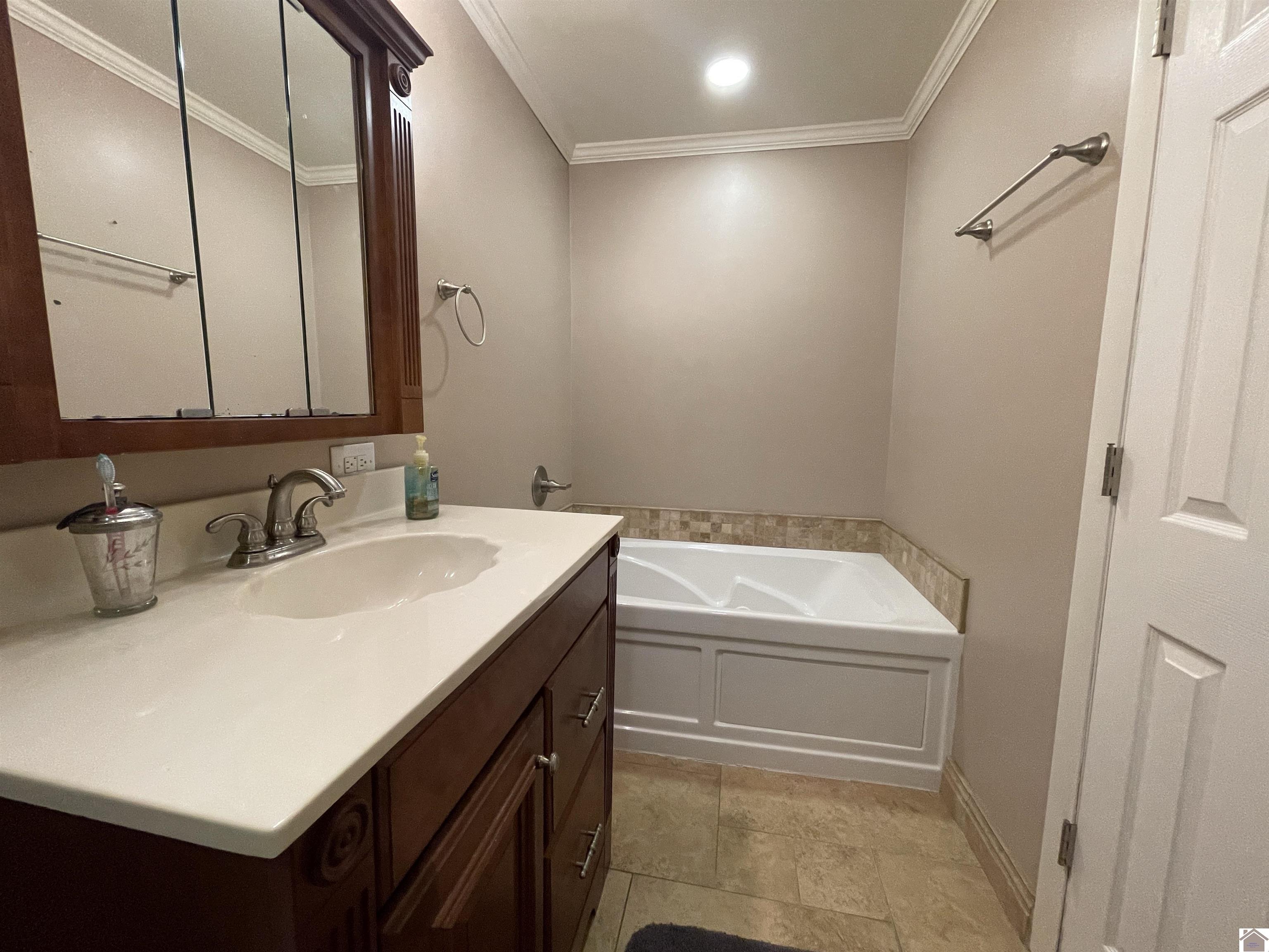 49 Aubry Lane Property Photo 16