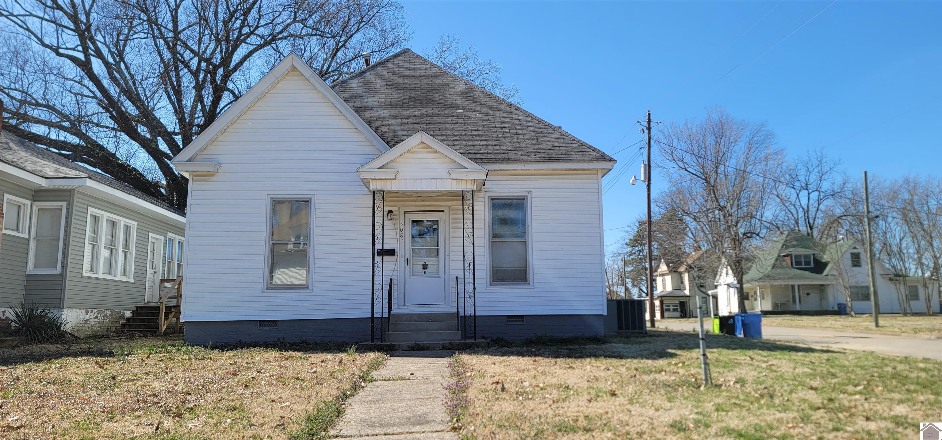 308 West Street Property Photo