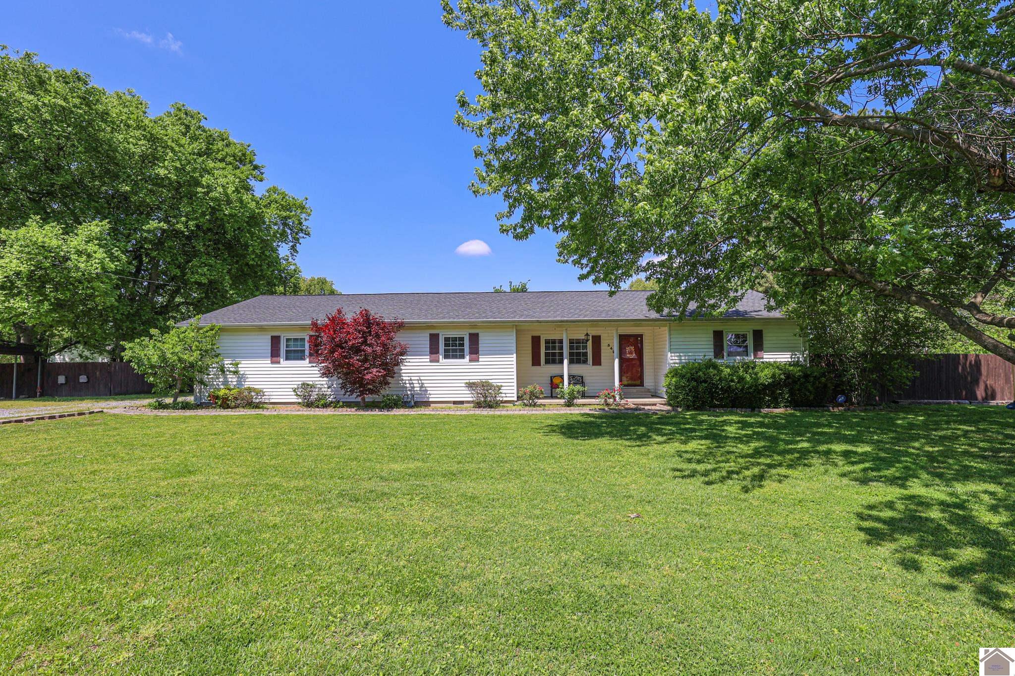 5421 Metropolis Lake Rd Property Photo