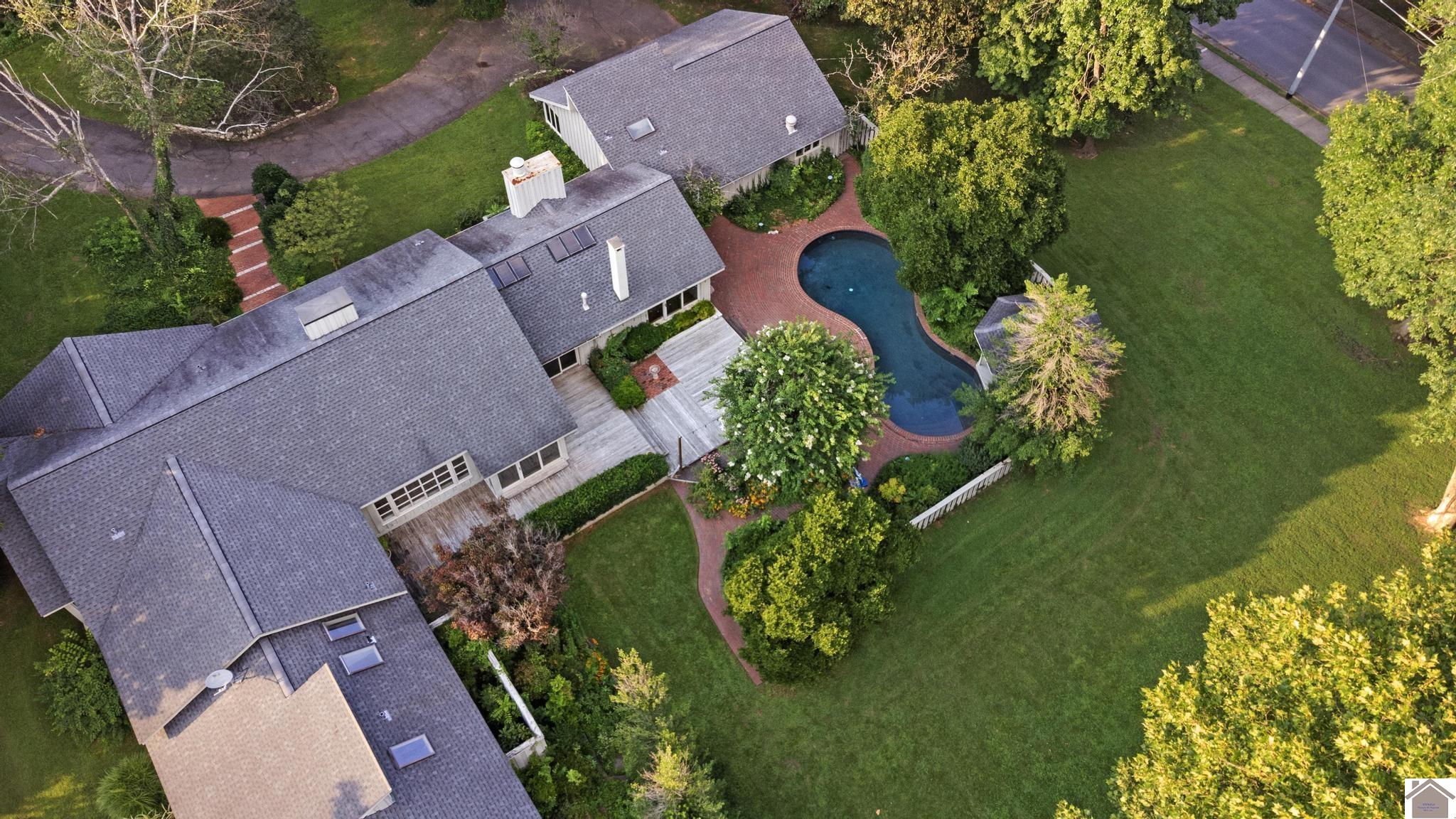 805 Olive Property Photo 3