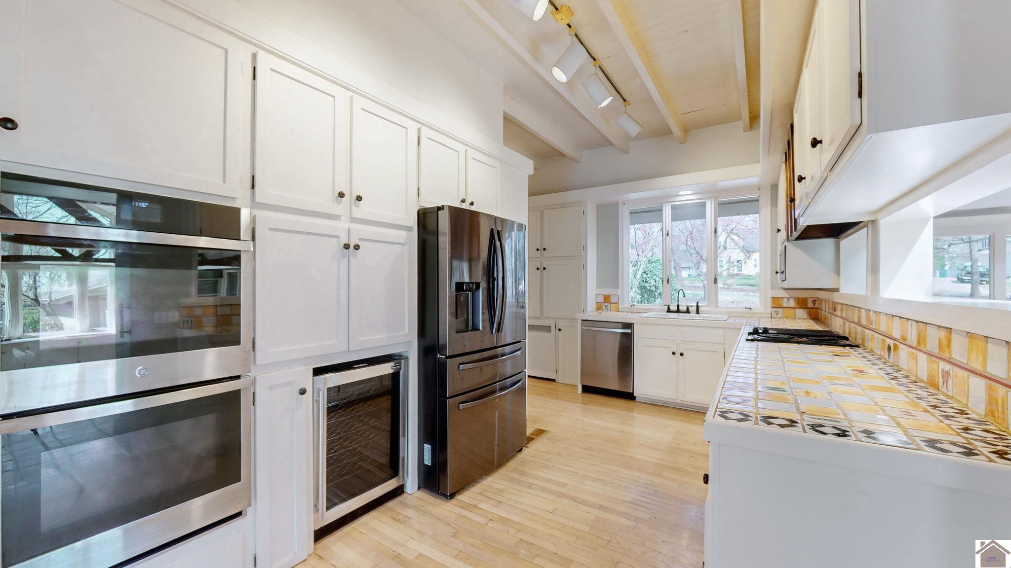 805 Olive Property Photo 14