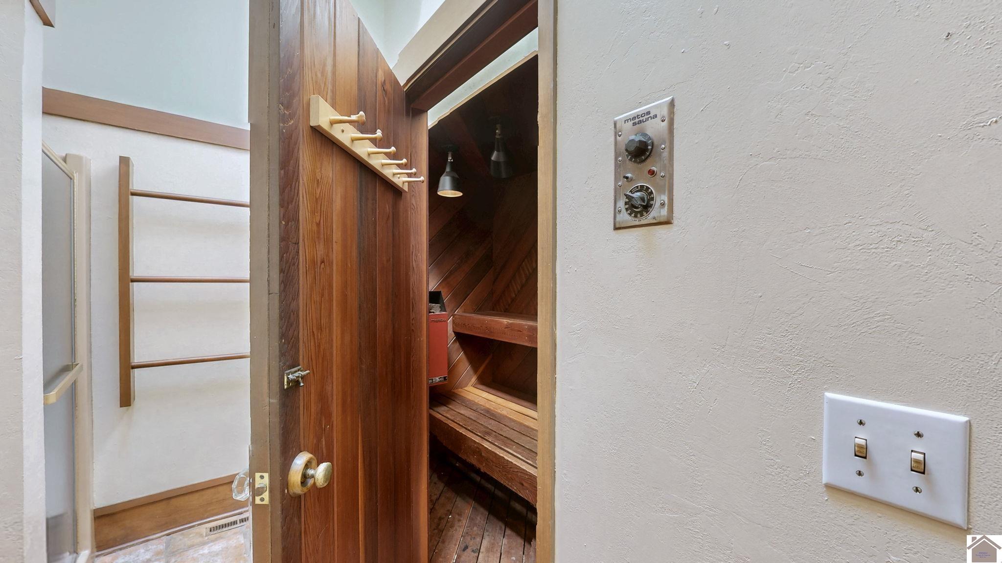 805 Olive Property Photo 34